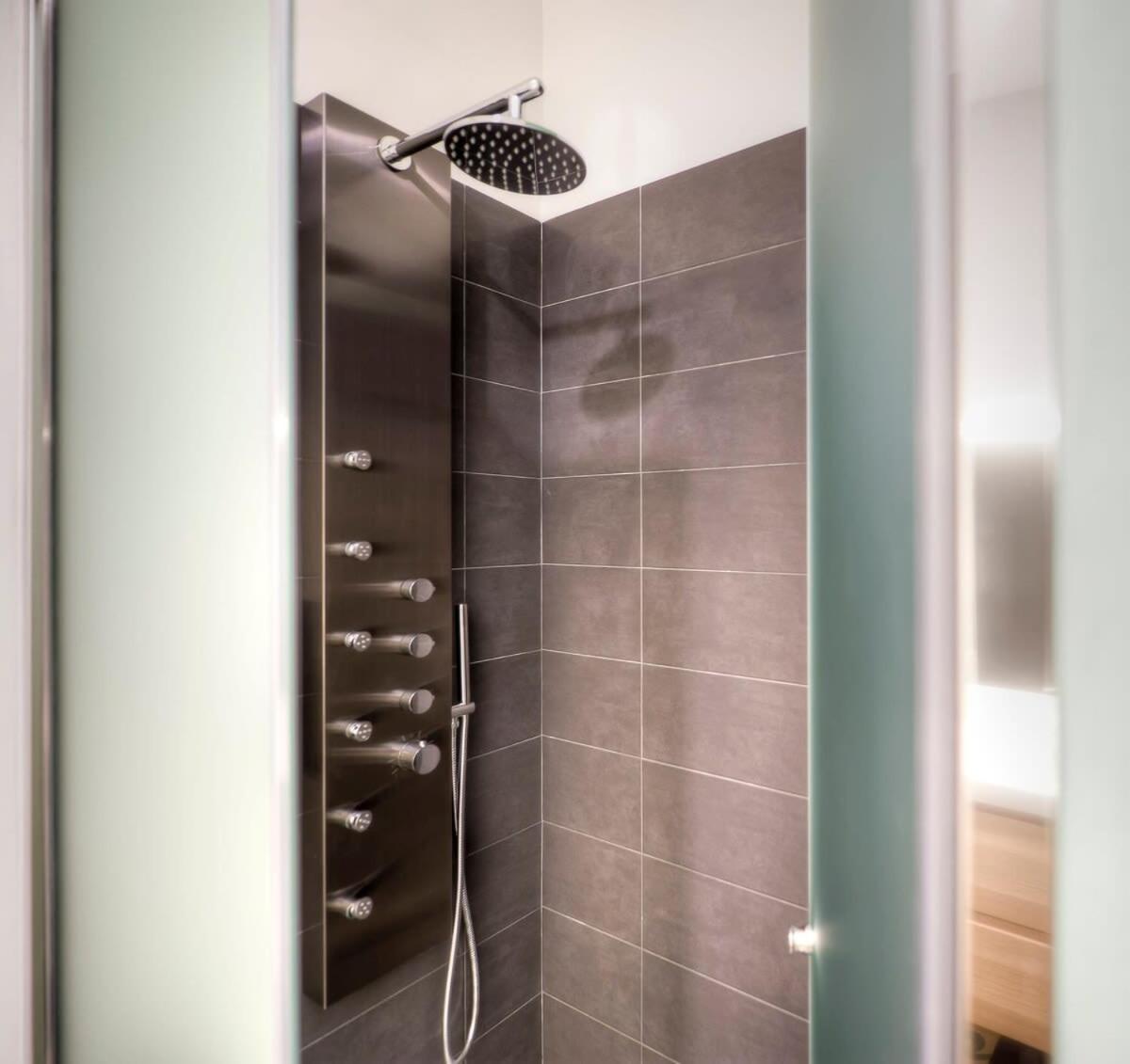 Apartamento Paseo De Gracia Catalan 4bd With Private Terrace Barcelona