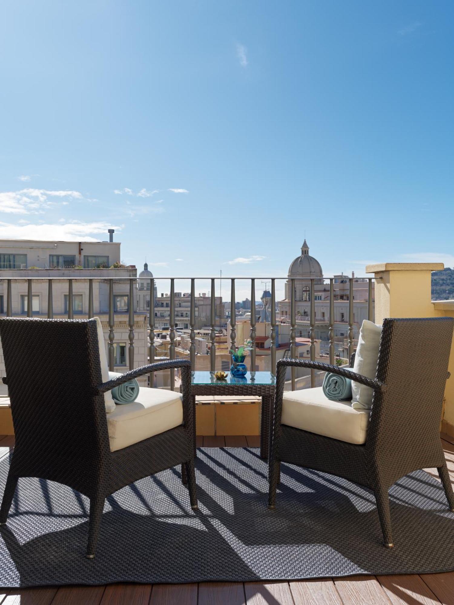 H10 Universitat Hotel 4*