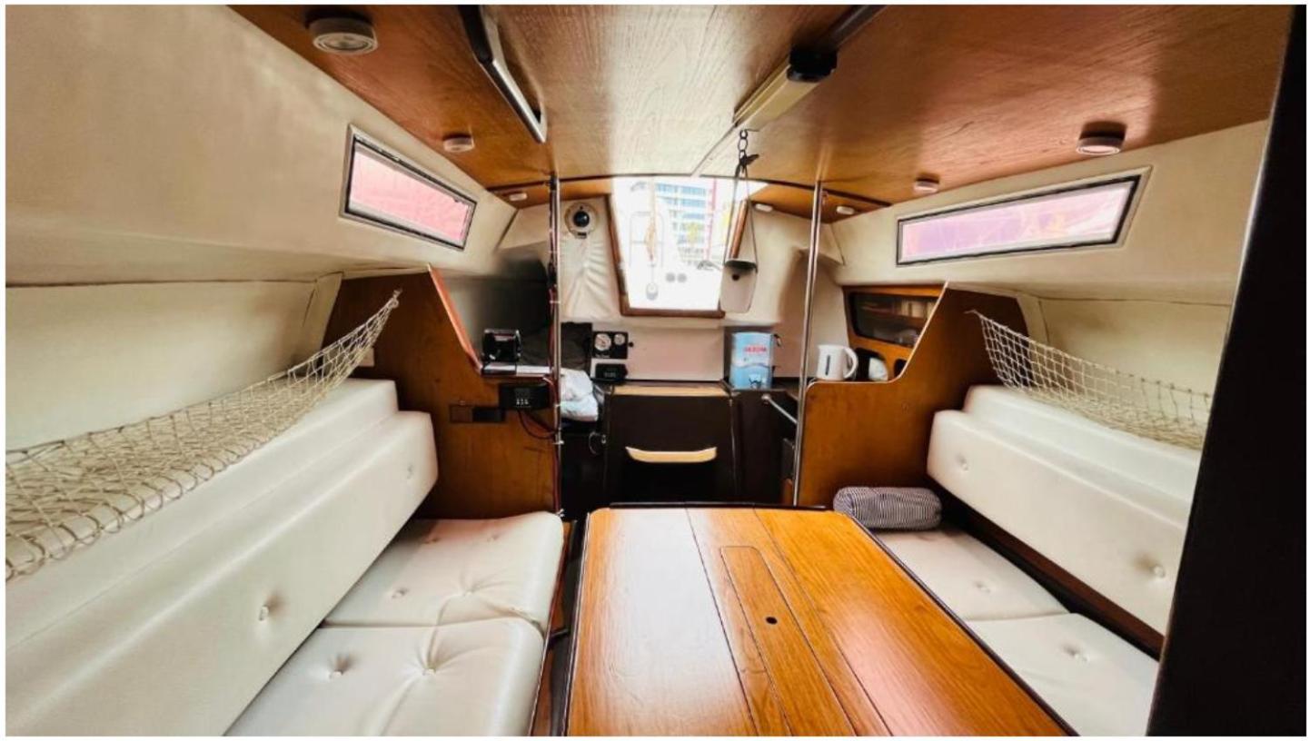 Hotel en barco Sailboat