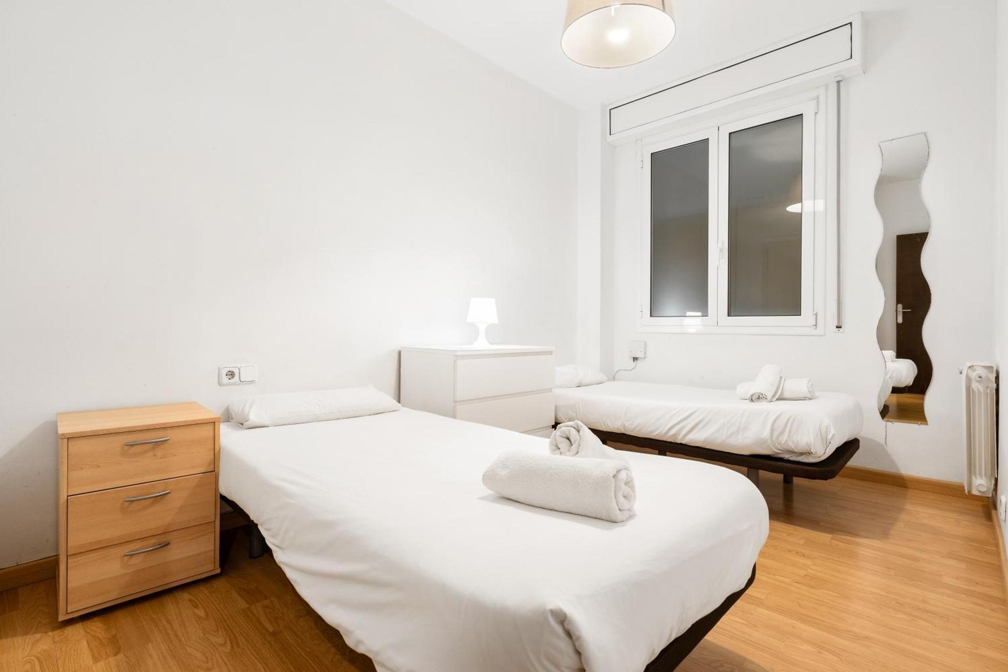 Sunlit Expansive Terrace, Ac & Outdoor Seating Apartamento *