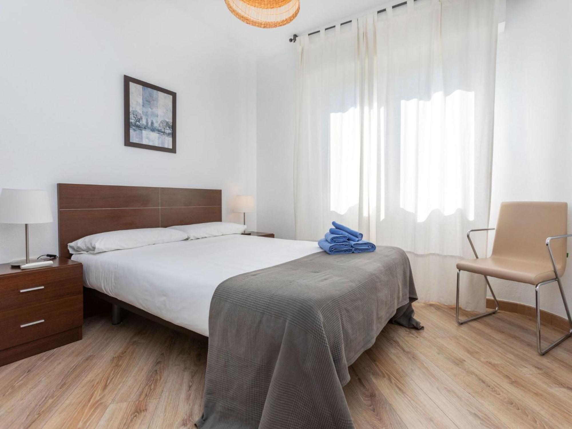 Apartment Eixample Esq Rocafort Diputacio By Interhome