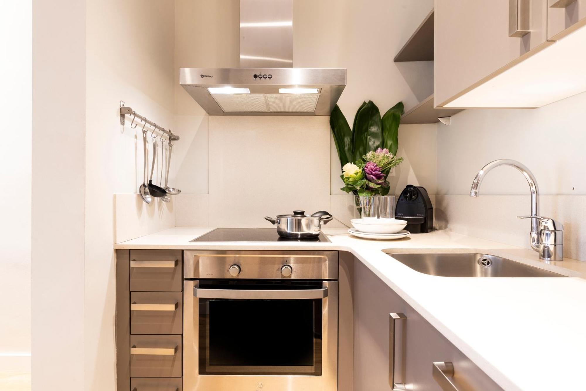 Apartamento Aspasios Urquinaona Design *
