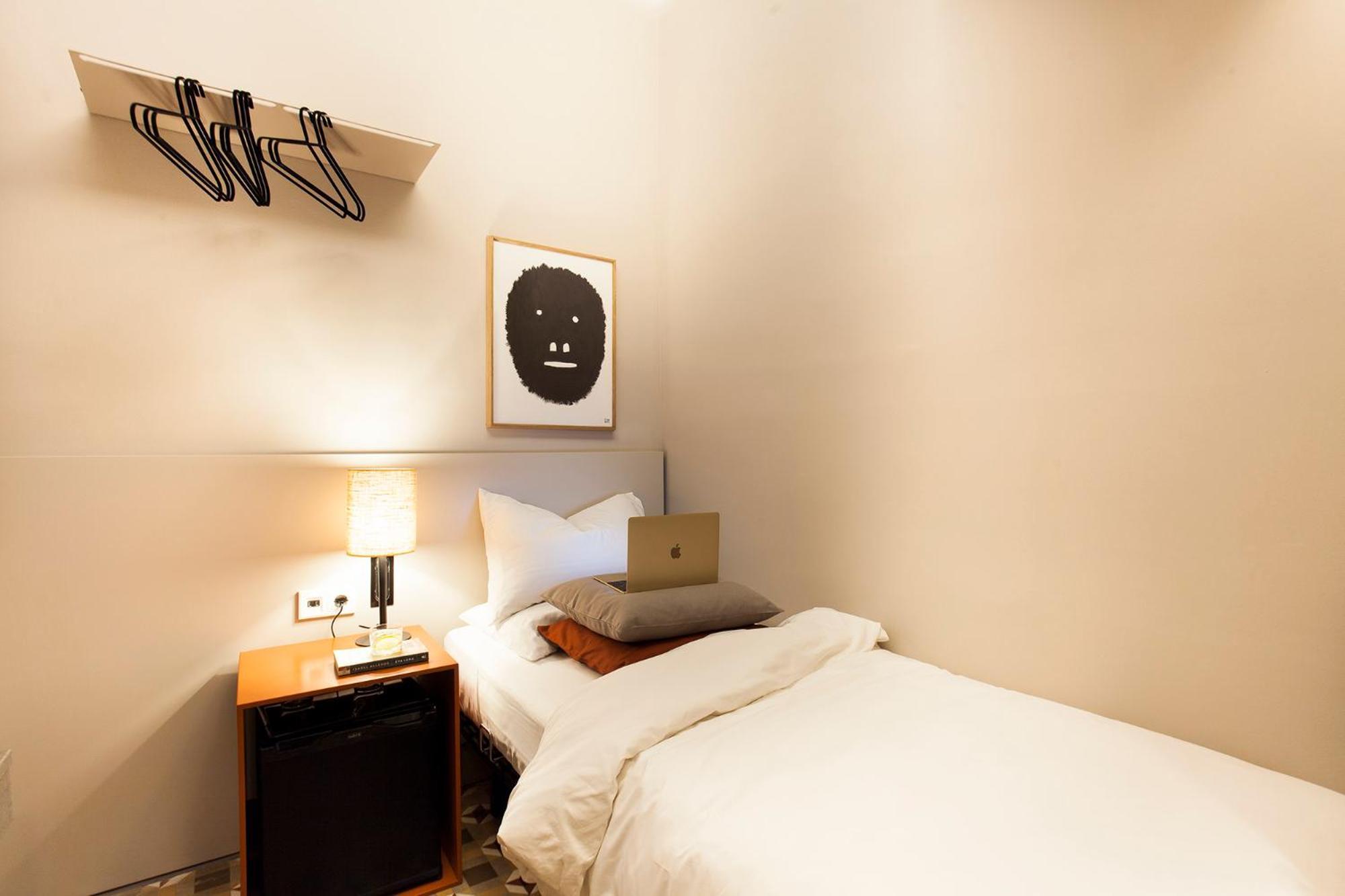 Hotel Destinationbcn - Universitat Barcelona