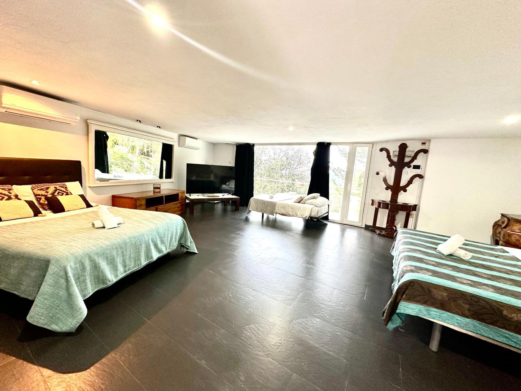 Aya House Resort