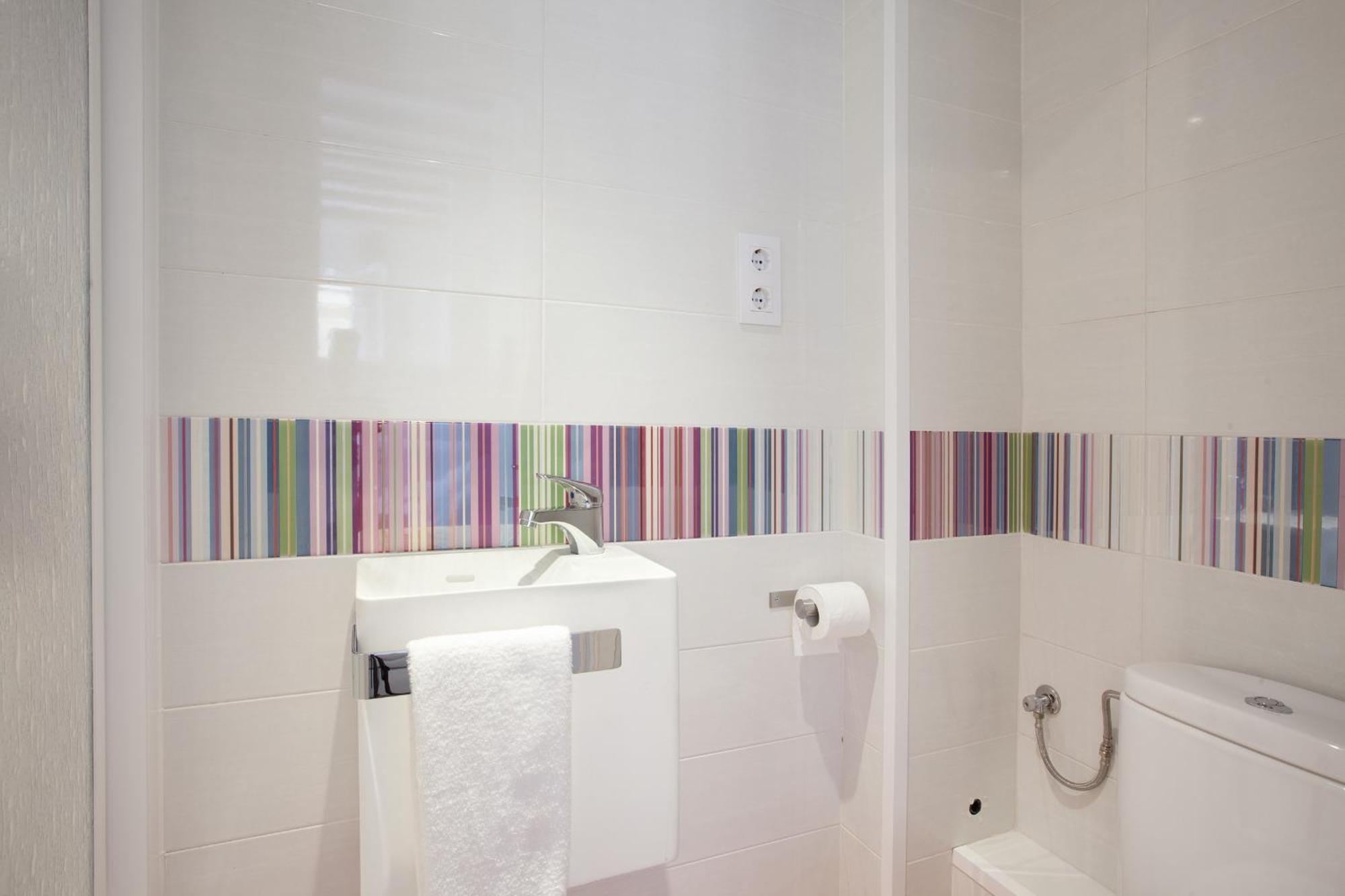 Apartment Barnapartments Basic Gracia