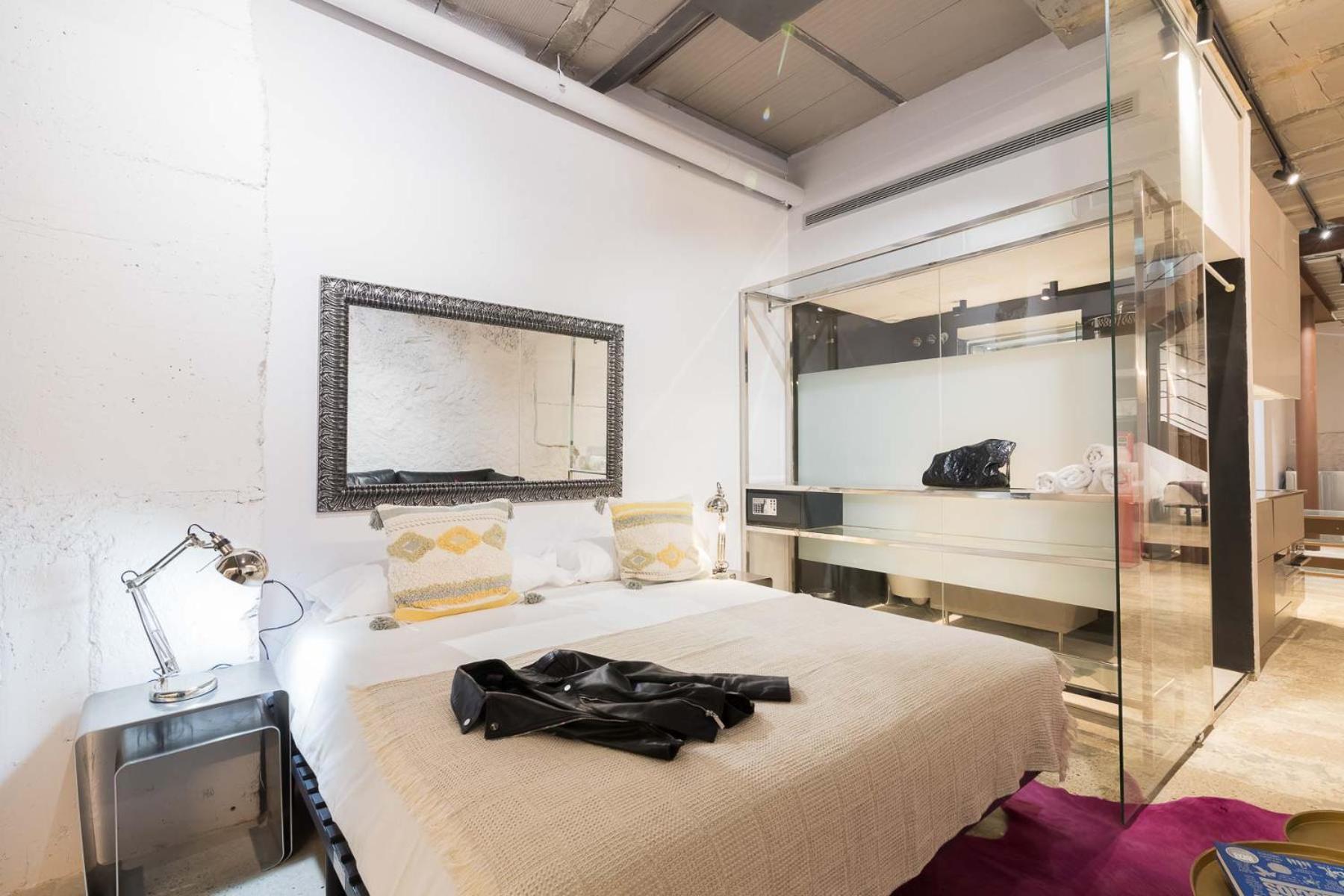 My Space Brand New In Center Apartamento