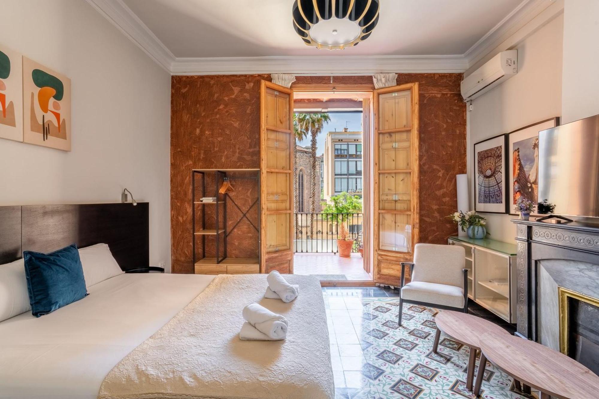 Paseo De Gracia Catalan 4bd With Private Terrace *