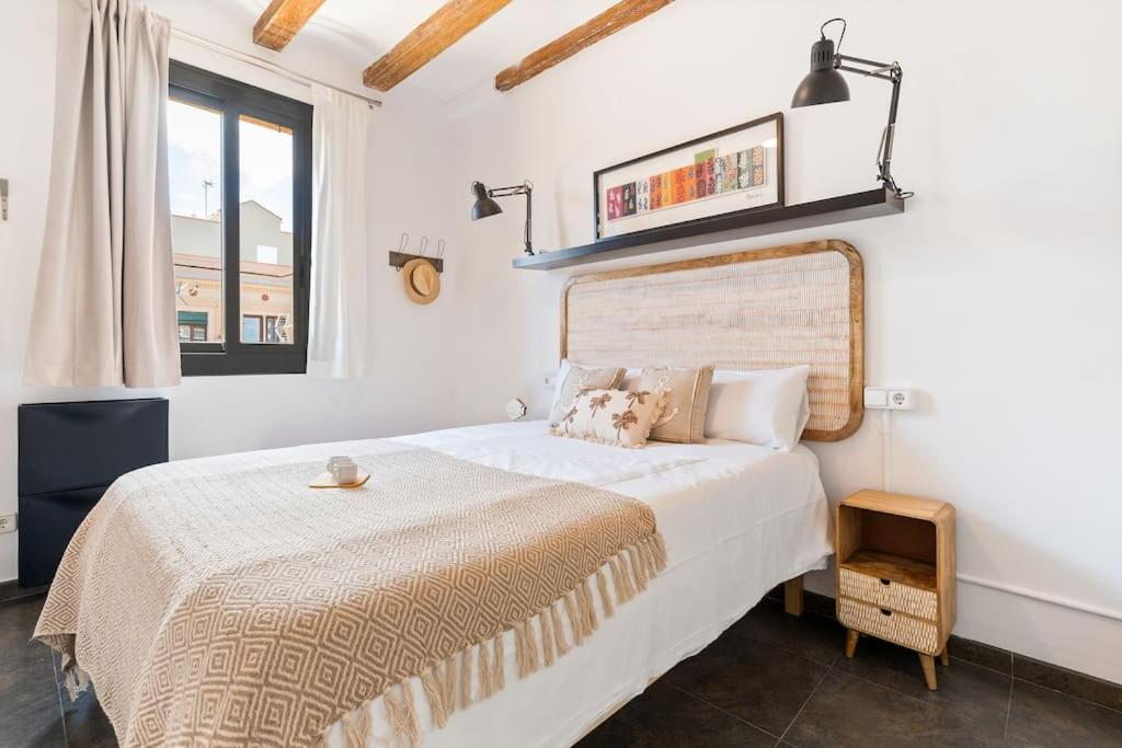 Apartamento Almirall 52