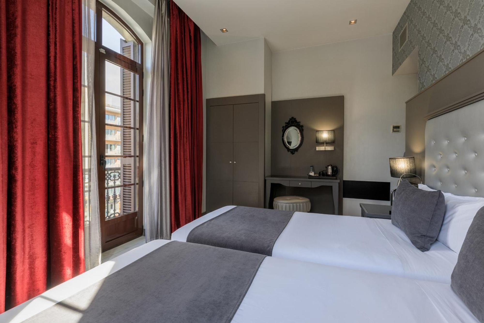Hotel Ciutadella 4*