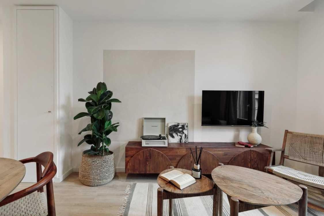 Apartment Luxury 2br Born Area