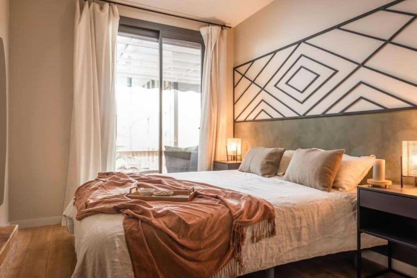 Apartamento Lulua - 2 Bedrooms In Eixample Dreta Barcelona
