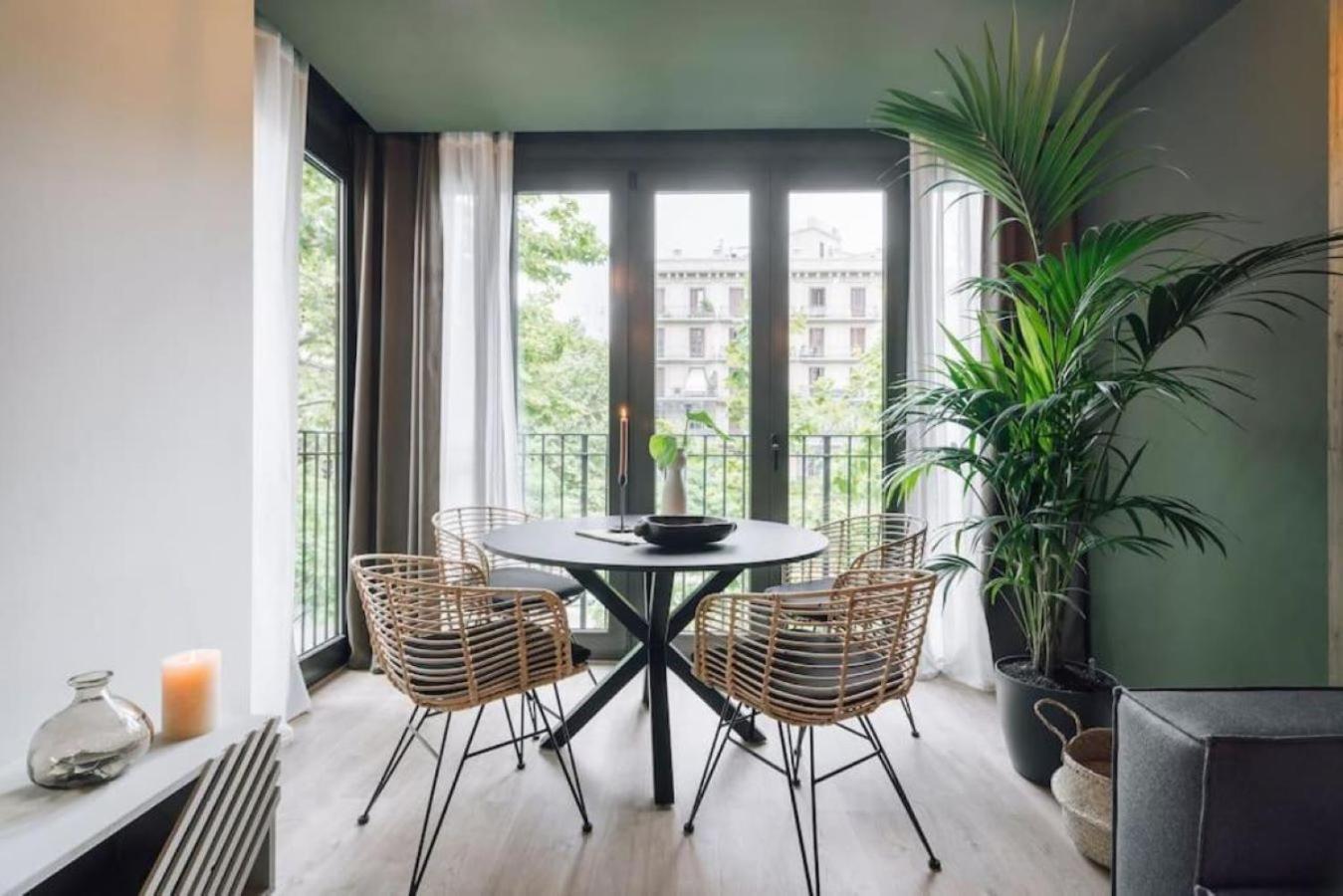 Apartamento Tagbu - 2 Bedroom And Balcony In Eixample Dreta