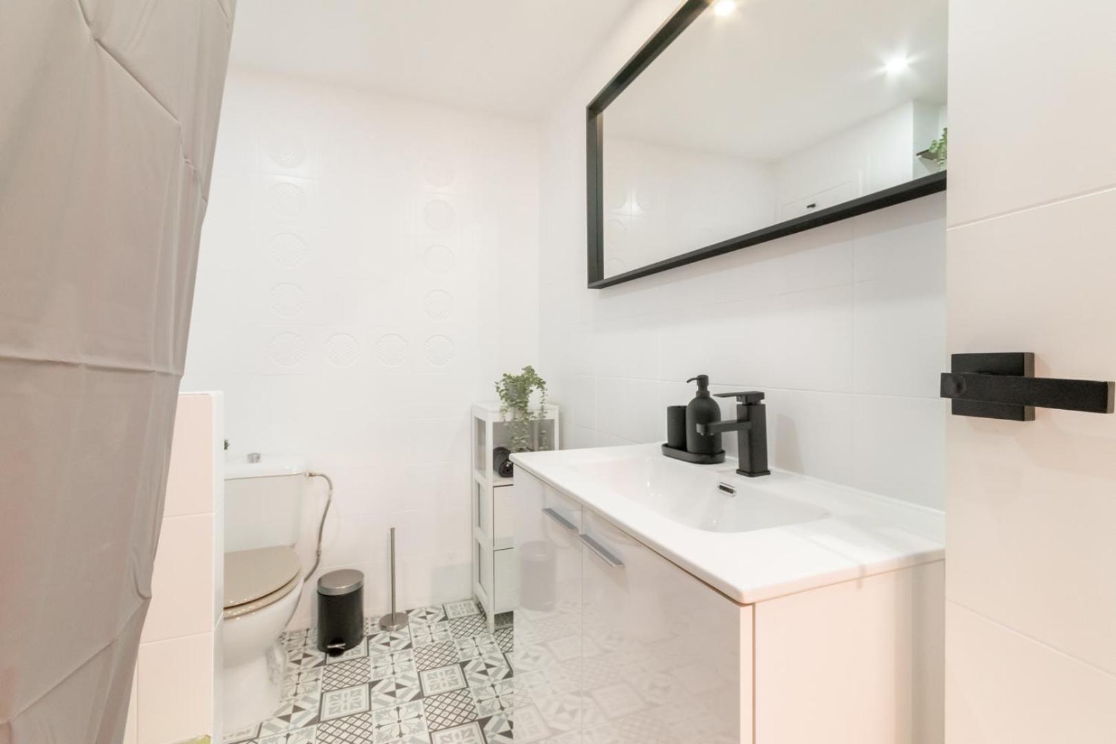 Coliving Gran Via Carlos Iii Barcelona