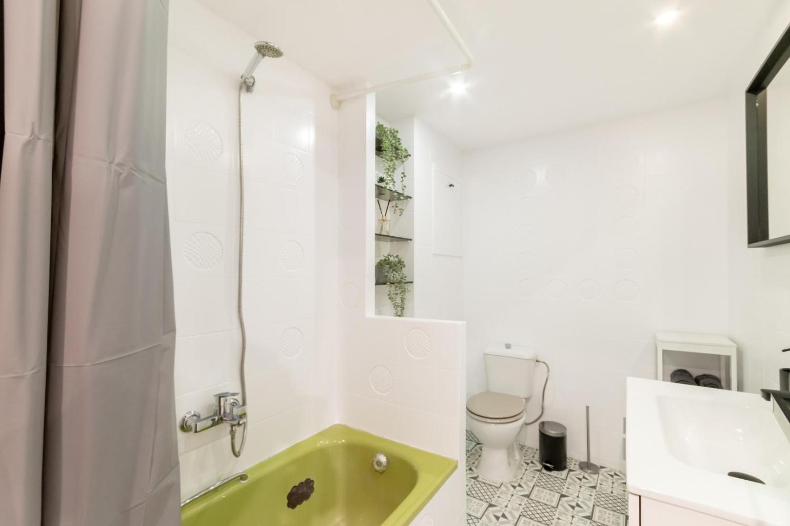 Guest house Coliving Gran Via Carlos Iii