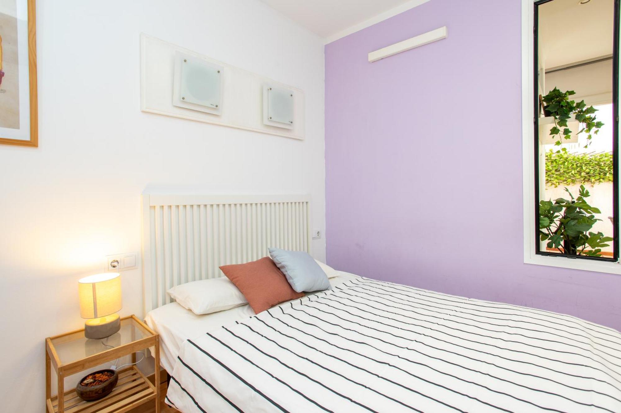 Cozy Exiample Getaway With Patio *