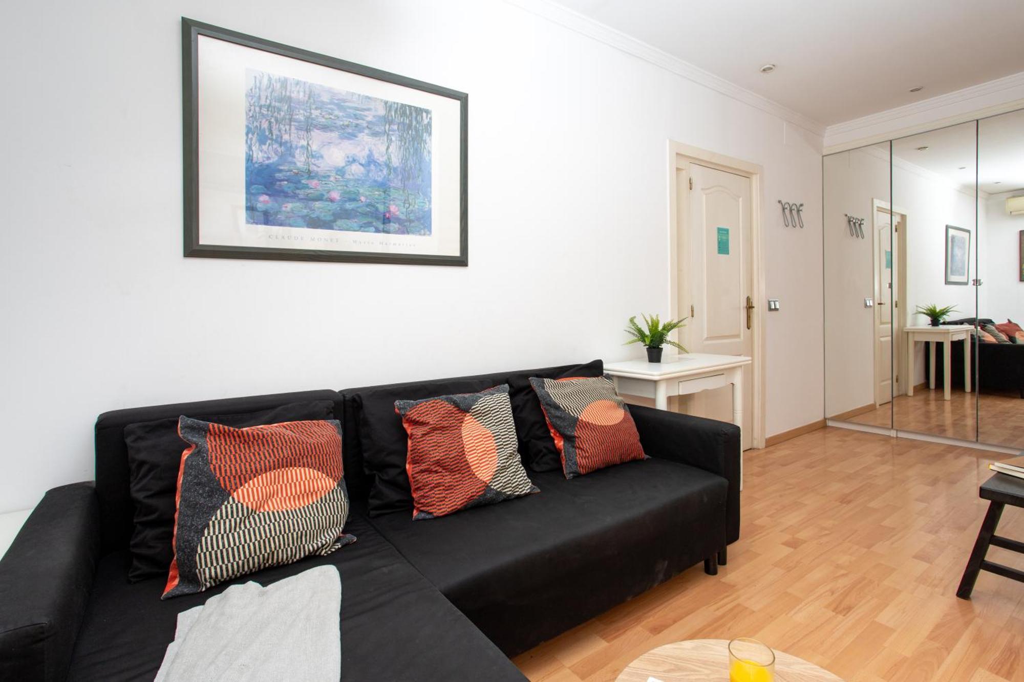Cozy Exiample Getaway With Patio *