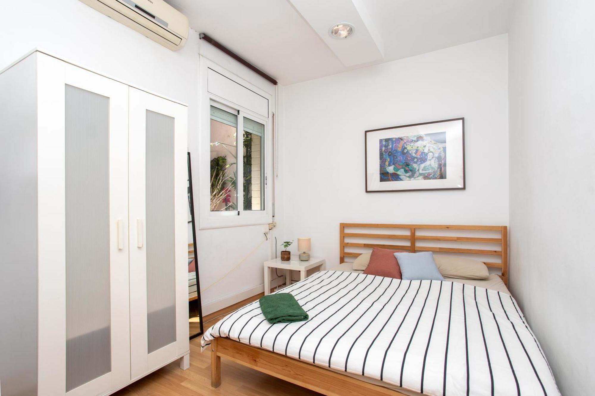 Cozy Exiample Getaway With Patio *