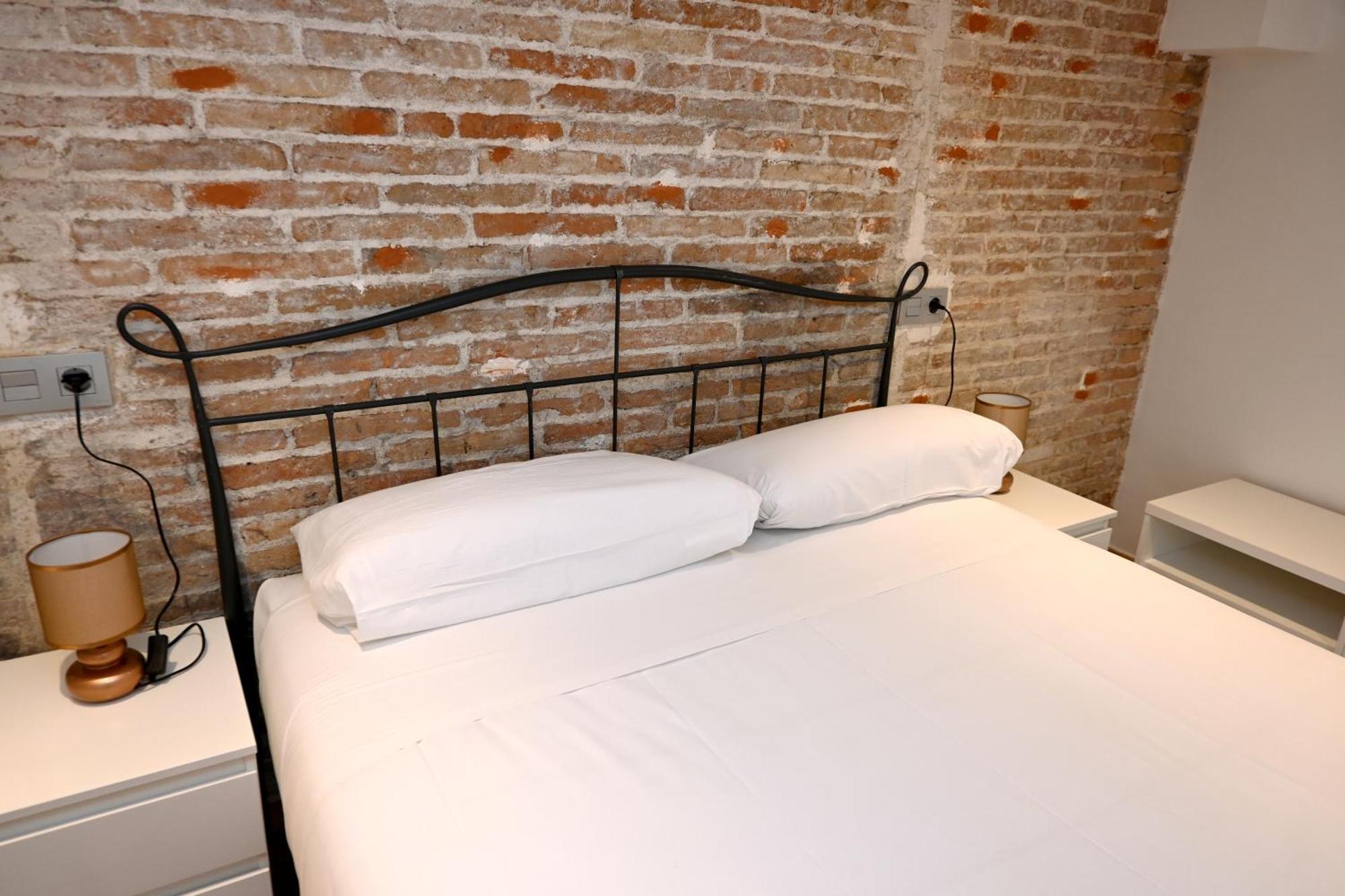 Homenfun Drassanes Apartamento *
