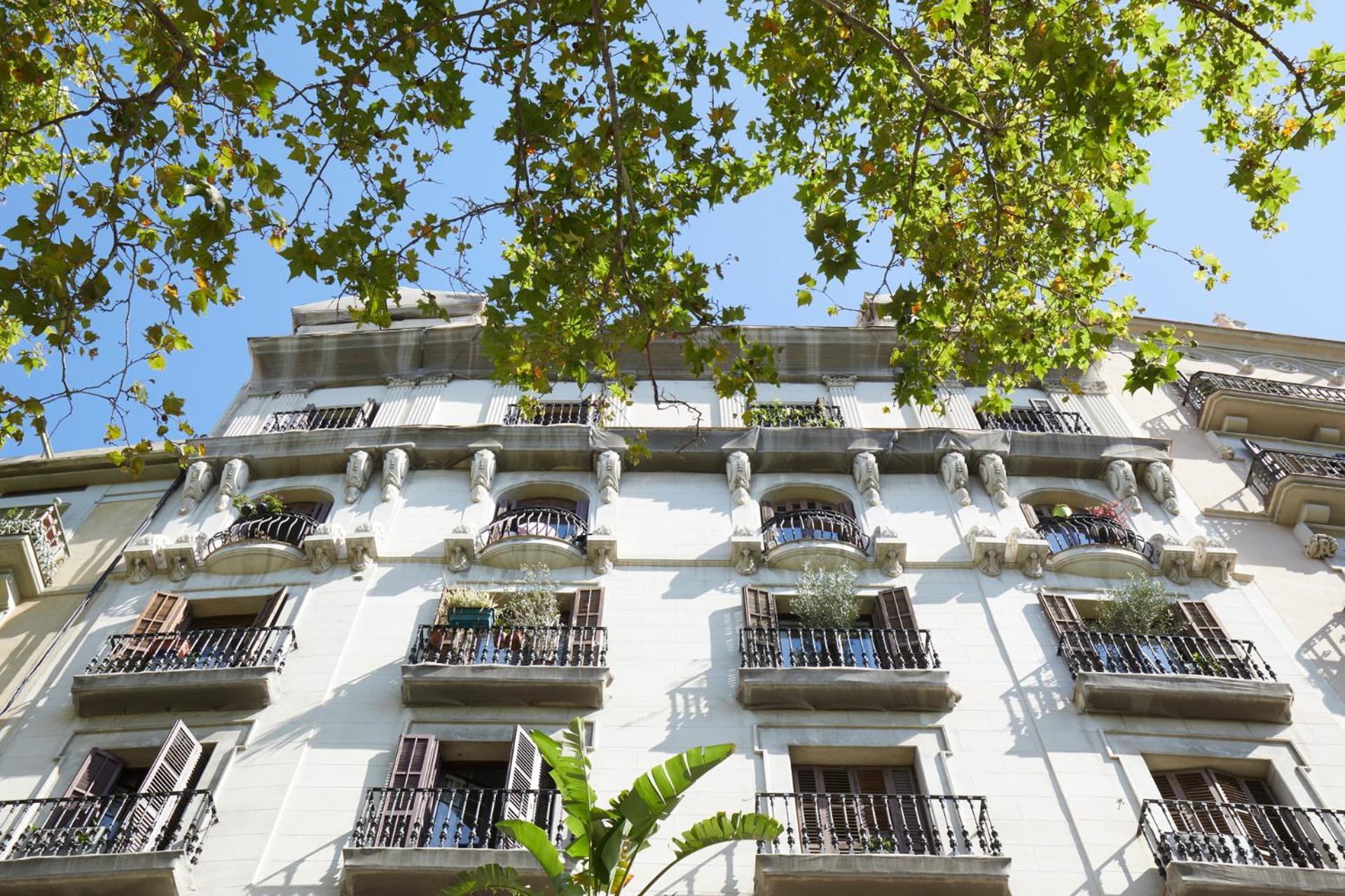 Classic Catalan Family With Balcony By Maison Pinata Apartamento