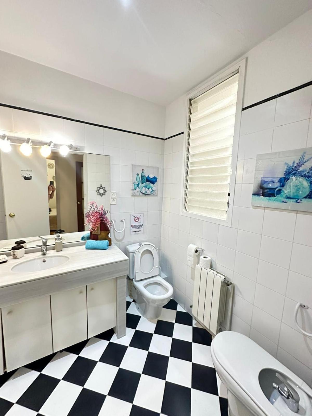Aribau Bed & Breakfast