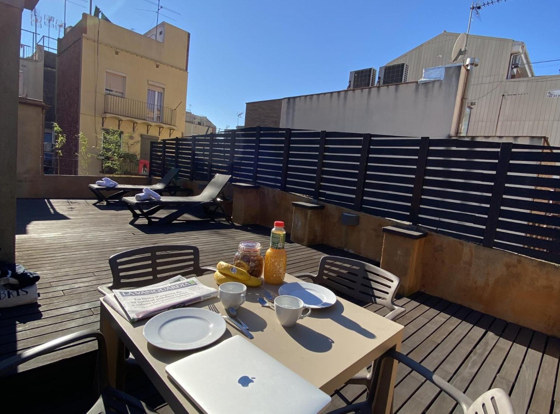 Miquel Angel - In Sants Large Community Terrace Apartamento