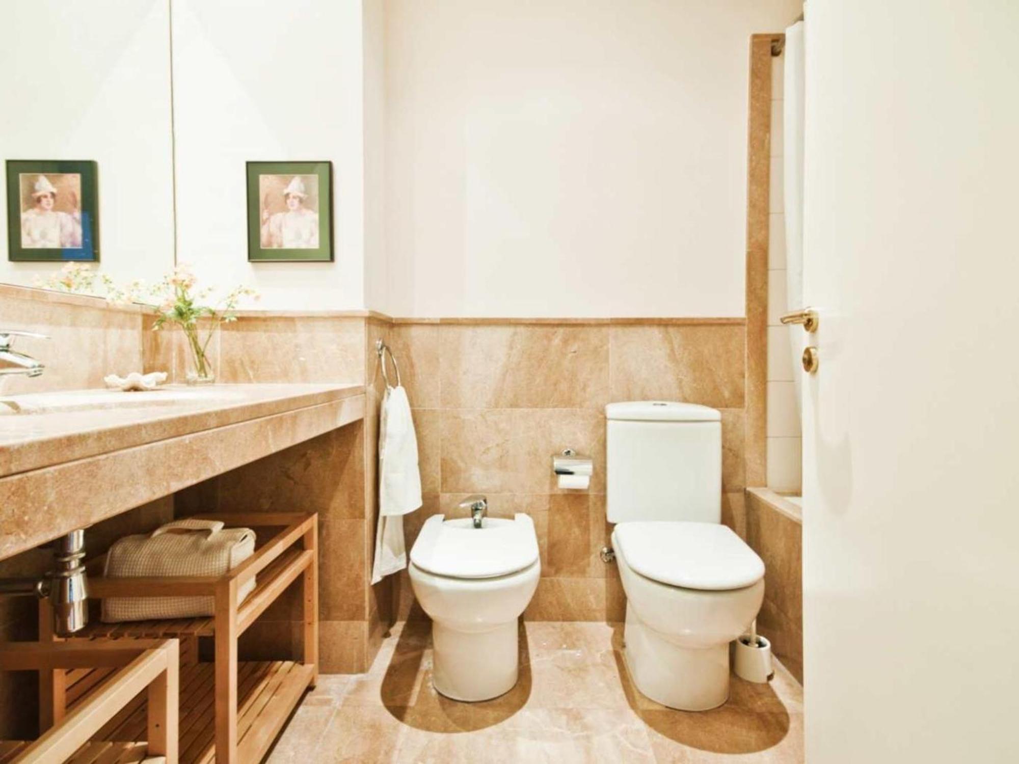 Con 2 Dormitorios, Elegante Y Centrico En Rambla Catalunya - Es-341-2 Apartamento Barcelona