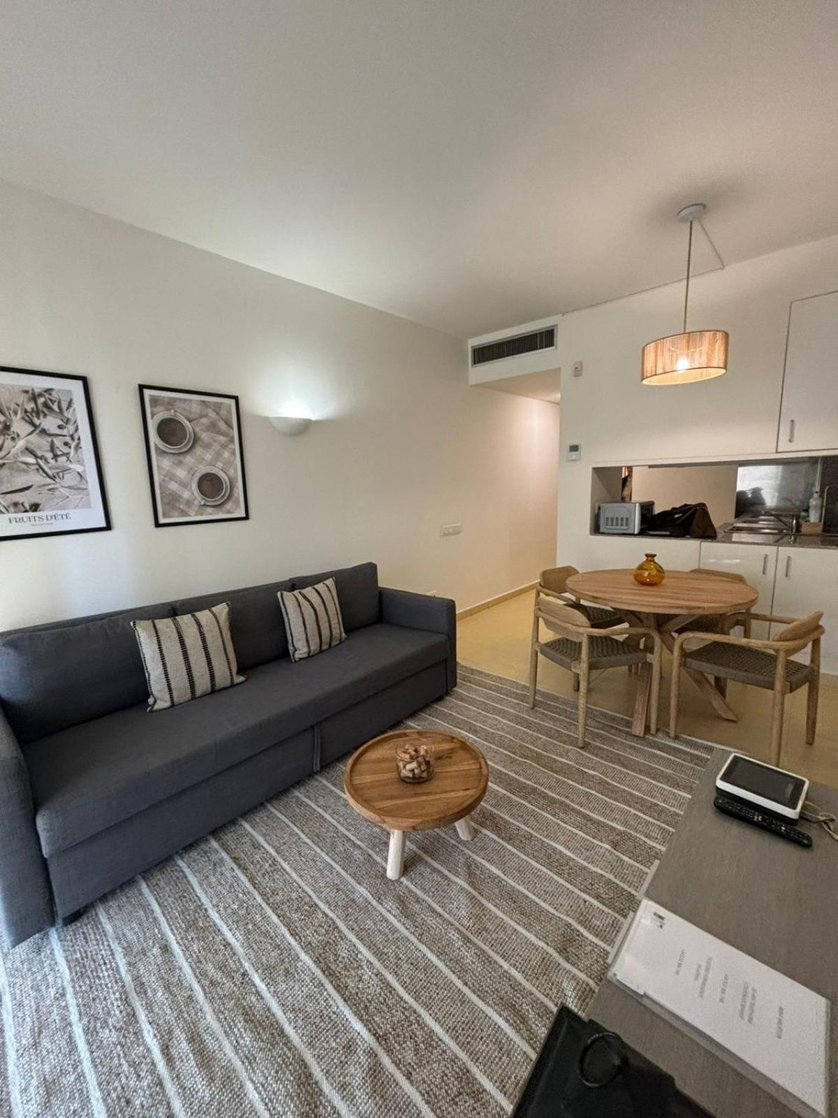 U-nique Pau Claris Apartment Barcelona
