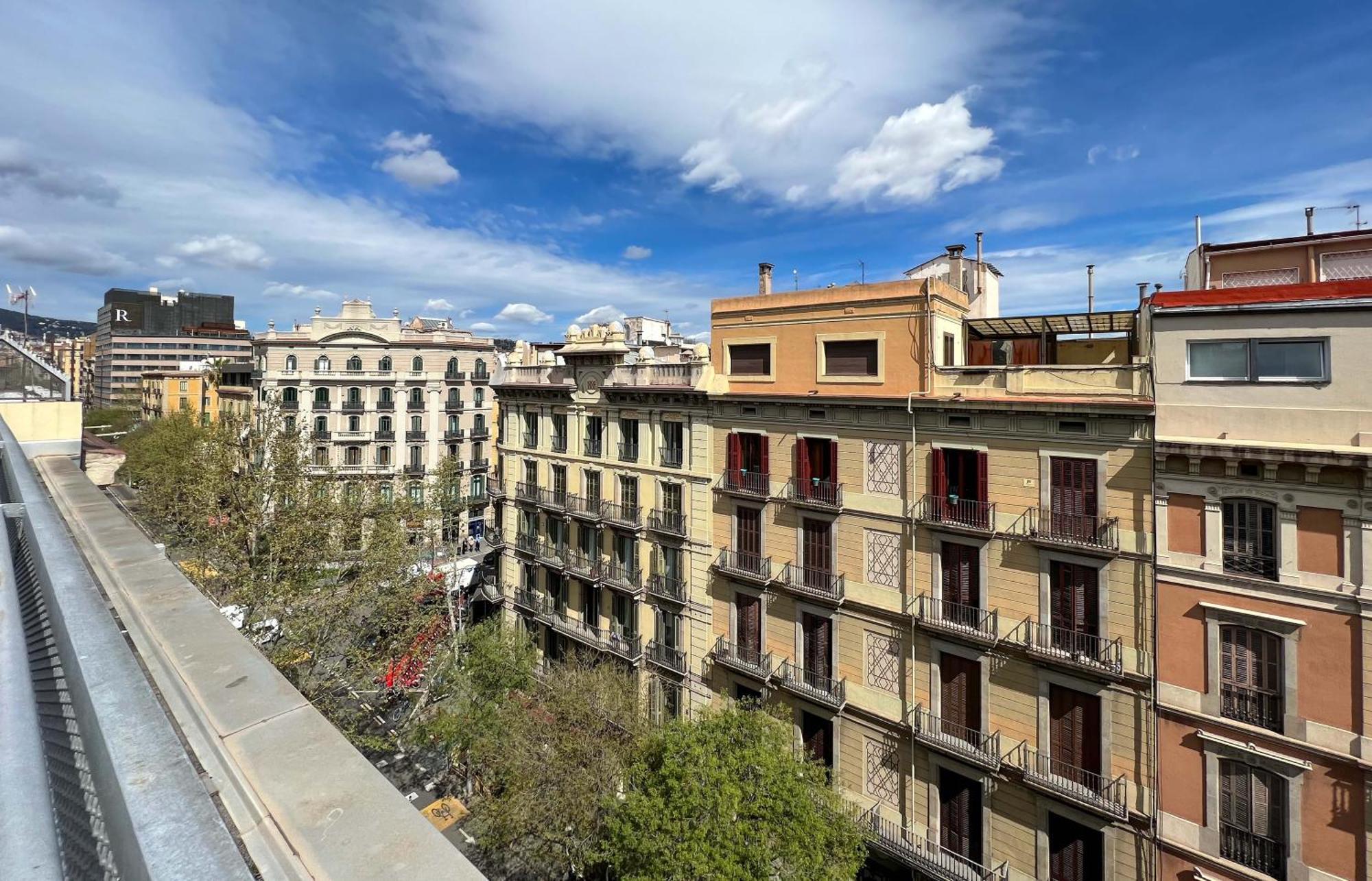 U-nique Pau Claris * Barcelona