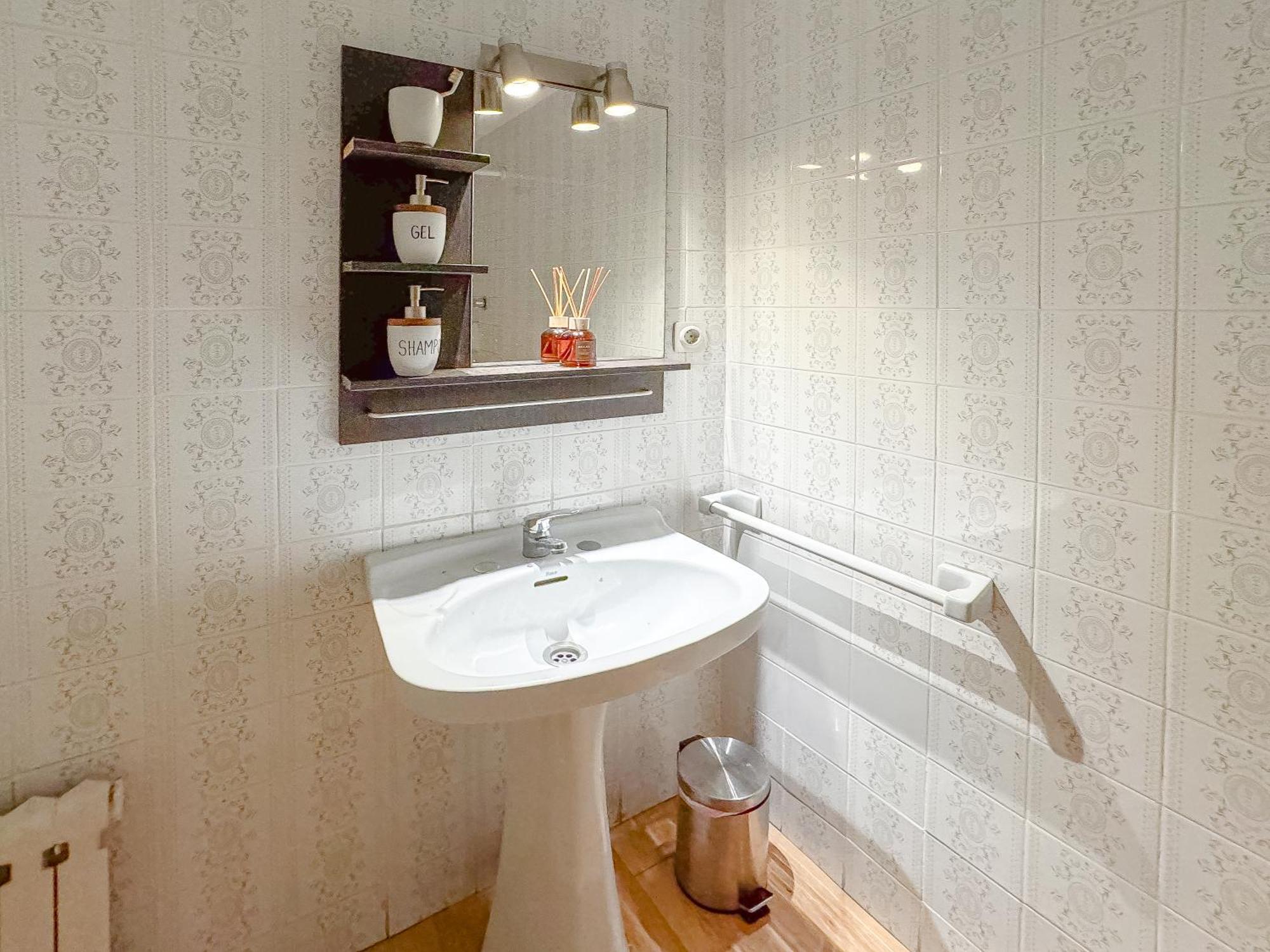 Apartment Lovely Rooms In Shared Apartment Gracia Neighborhood Barcelona