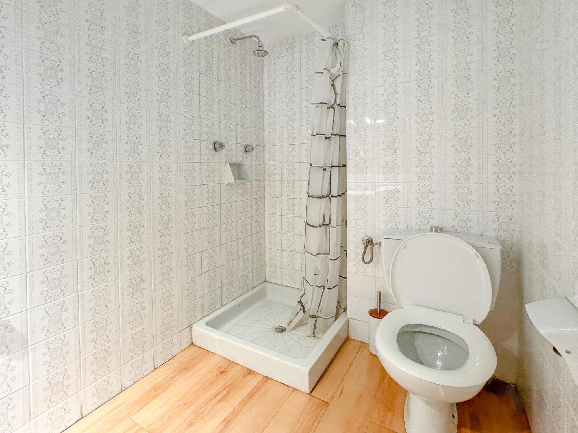 Apartment Lovely Rooms In Shared Apartment Gracia Neighborhood Barcelona