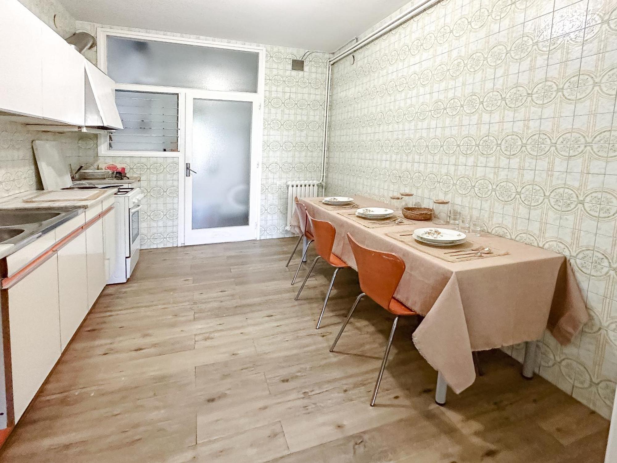 Apartment Lovely Rooms In Shared Apartment Gracia Neighborhood *