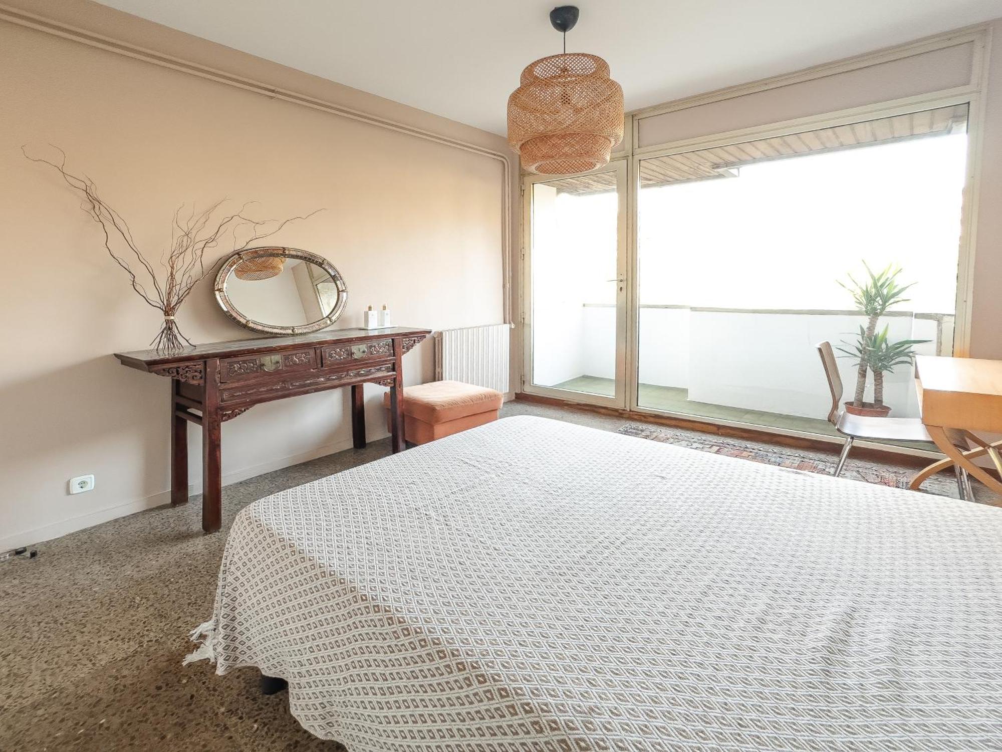 Apartment Lovely Rooms In Shared Apartment Gracia Neighborhood *