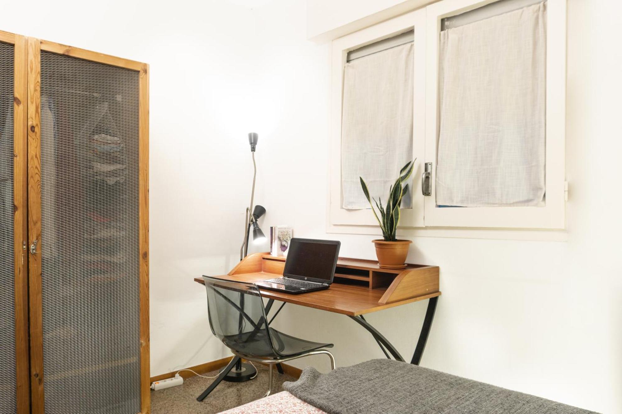 Lovely Rooms In Shared Apartment Gracia Neighborhood Apartment Barcelona