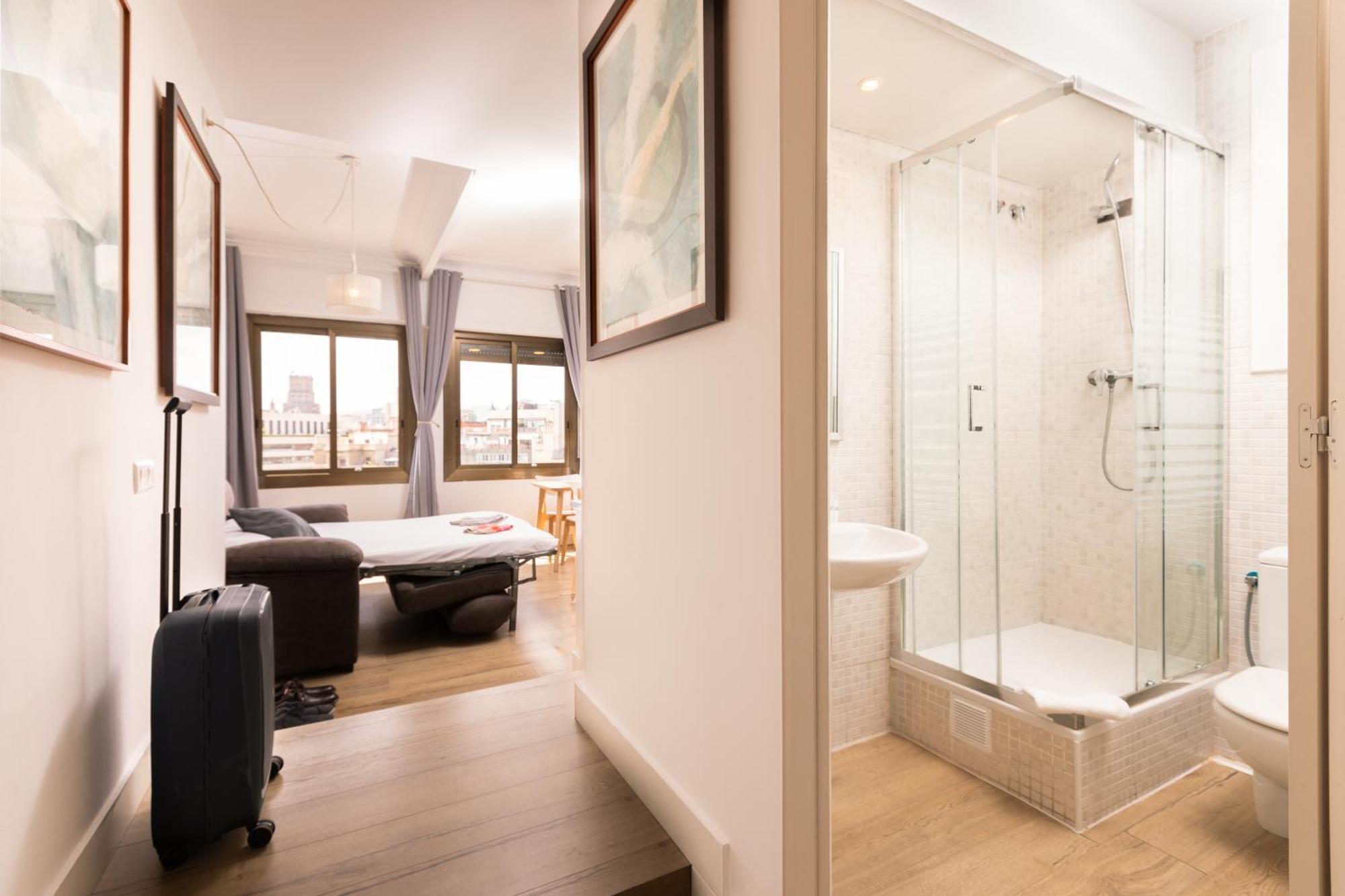 Mayerling Bisbe Urquinaona Apartamento