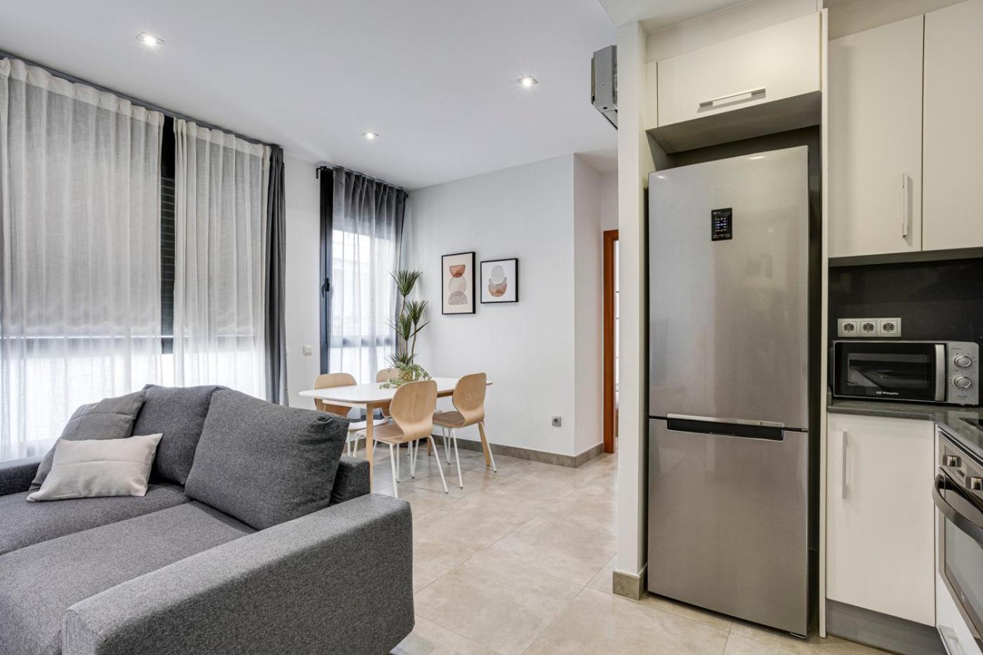 Urban Flats Vallirana Apartment *