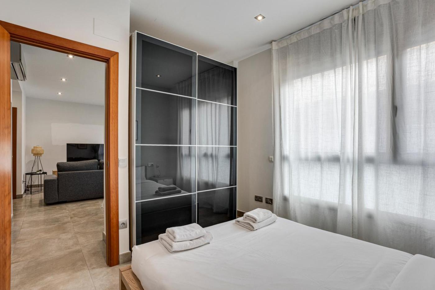 Urban Flats Vallirana Apartment *