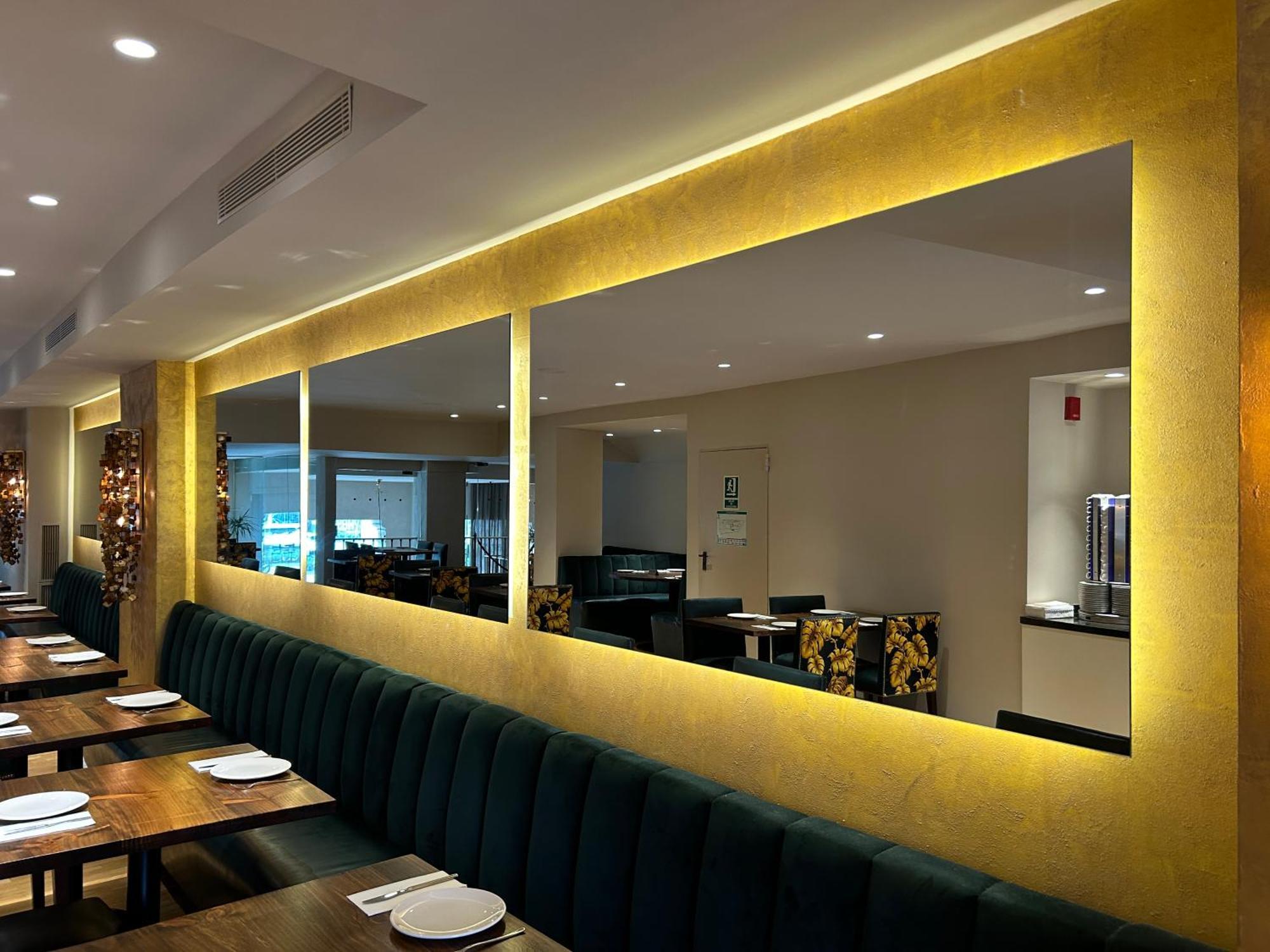Hotel Caledonian 3*