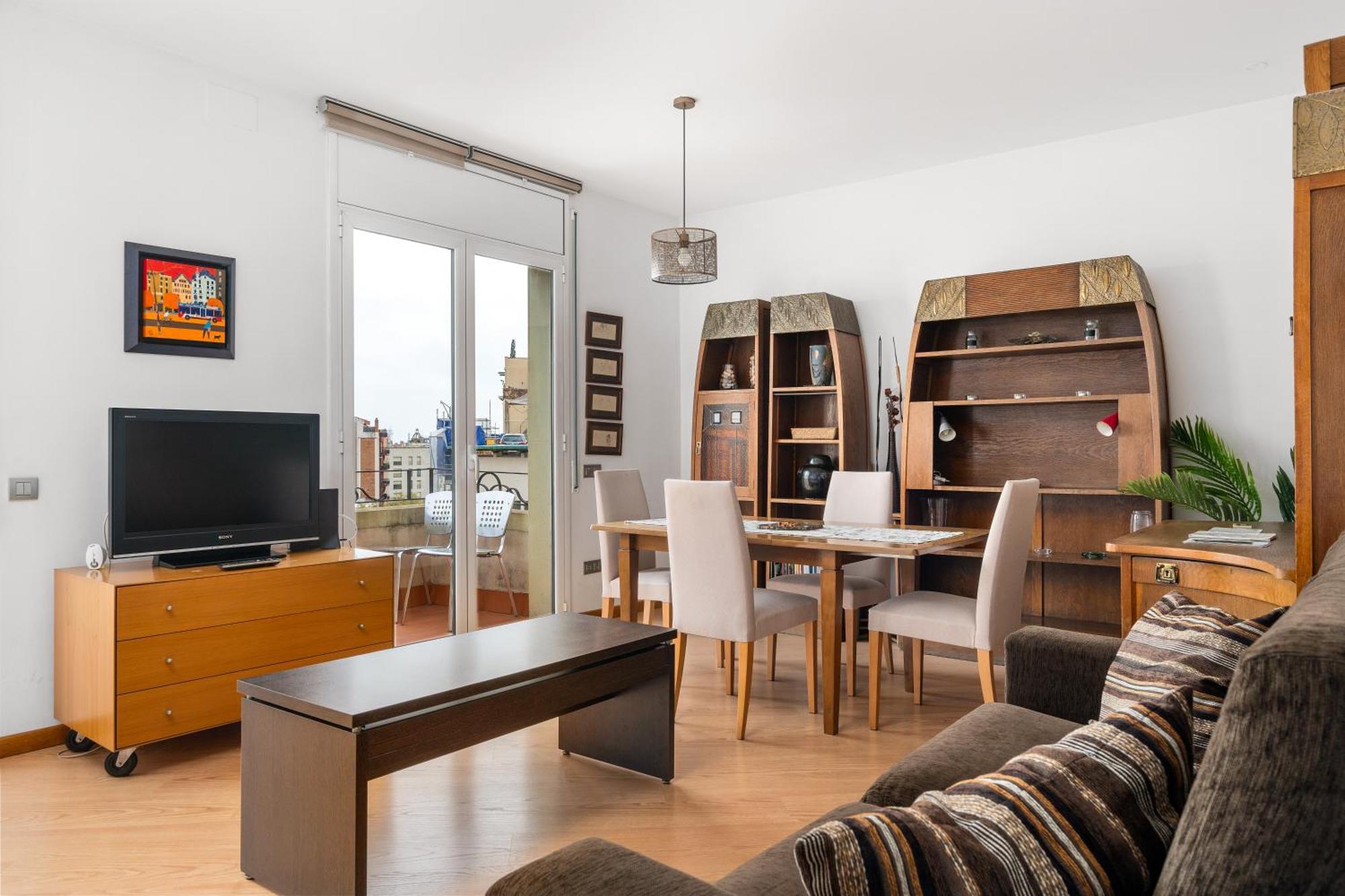 For Couples, Families And Groups, Center * Barcelona