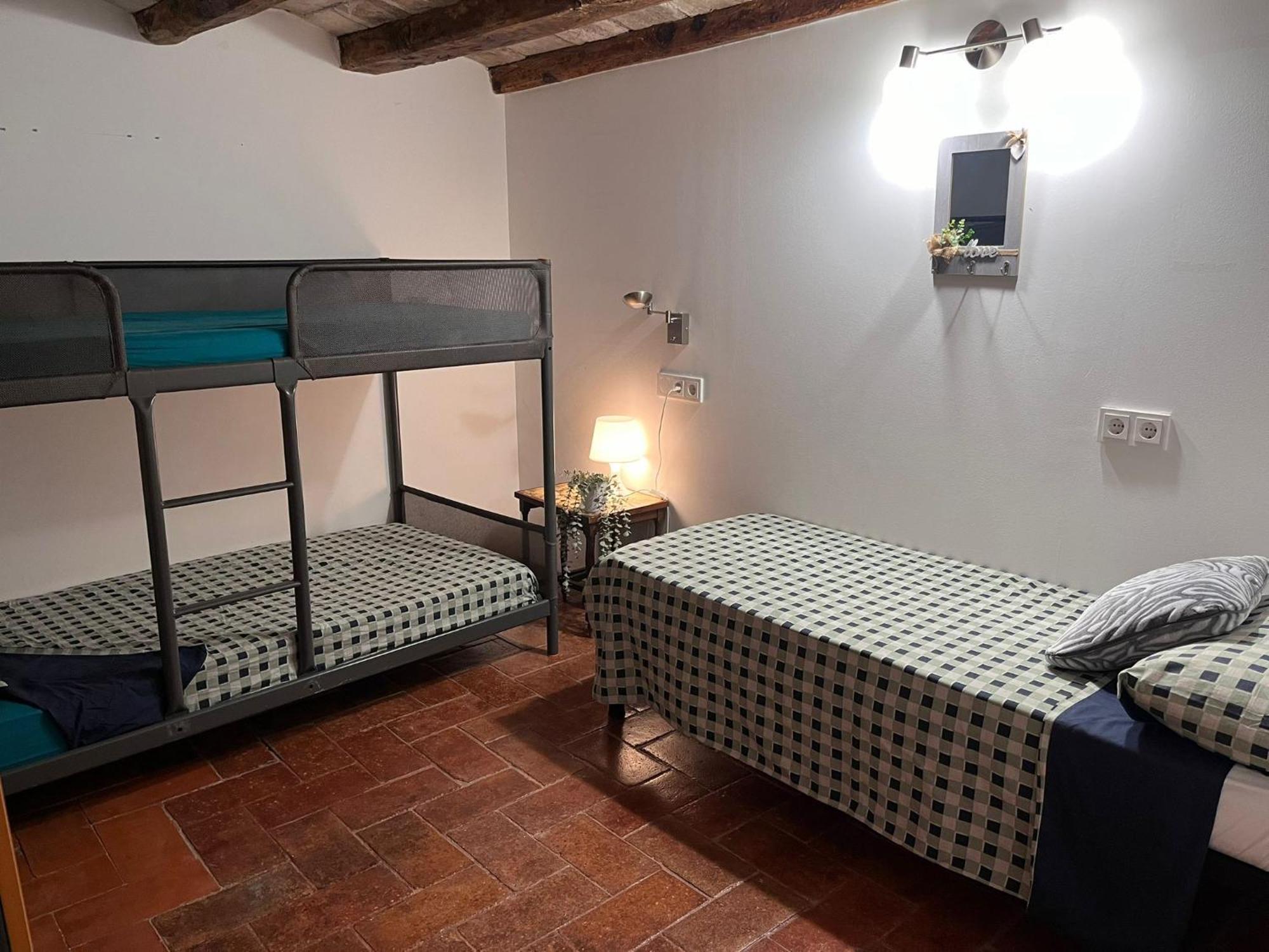 Grupos Hasta 8 En Plena Rambla De Cataluna Guest house