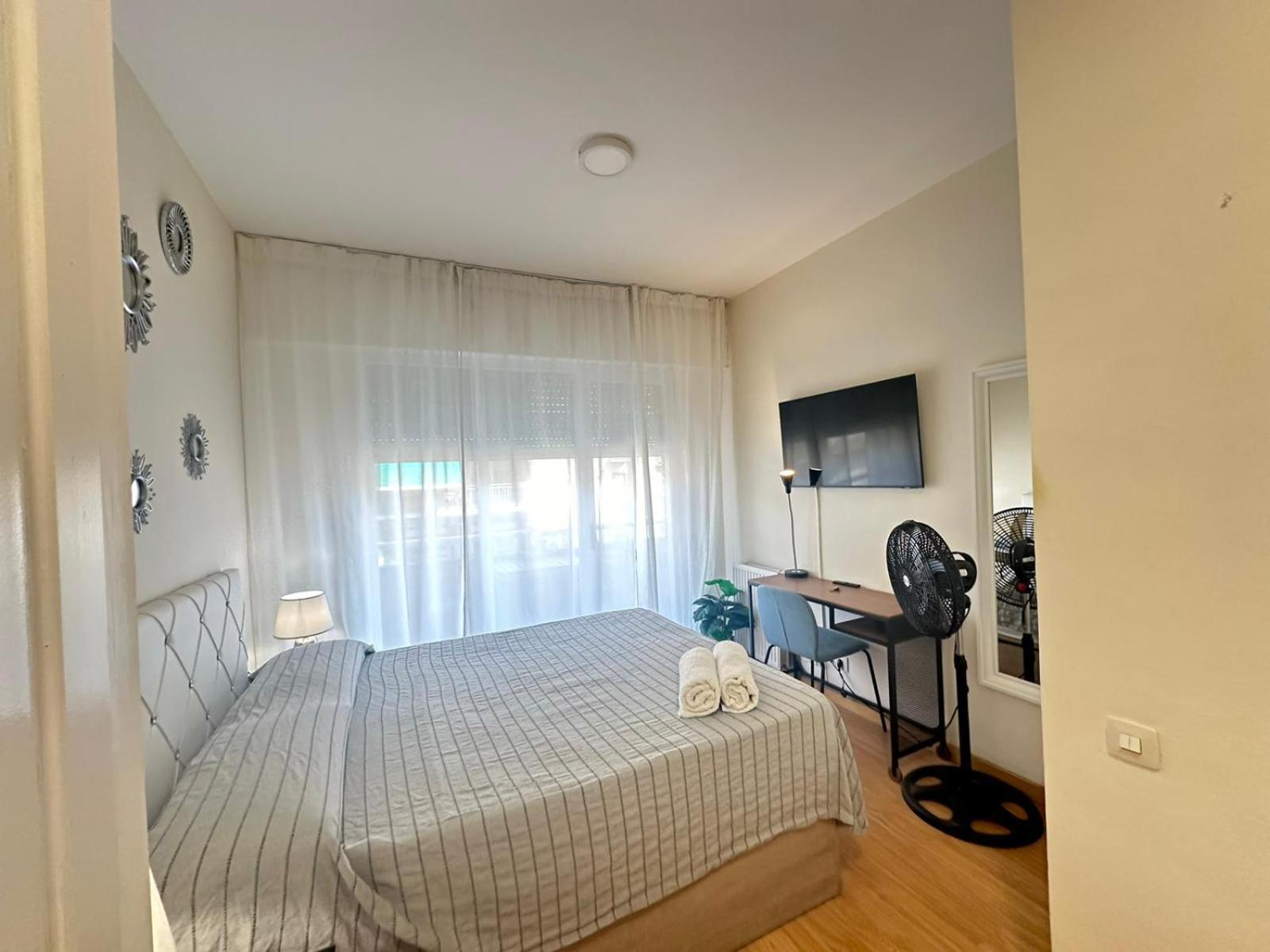 Paris Barcelona
