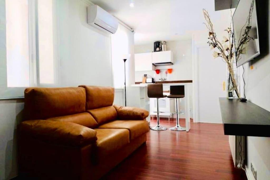 Plaza Espana - Comodo Y Luminoso Con Balcon Y Wifi Apartment Barcelona