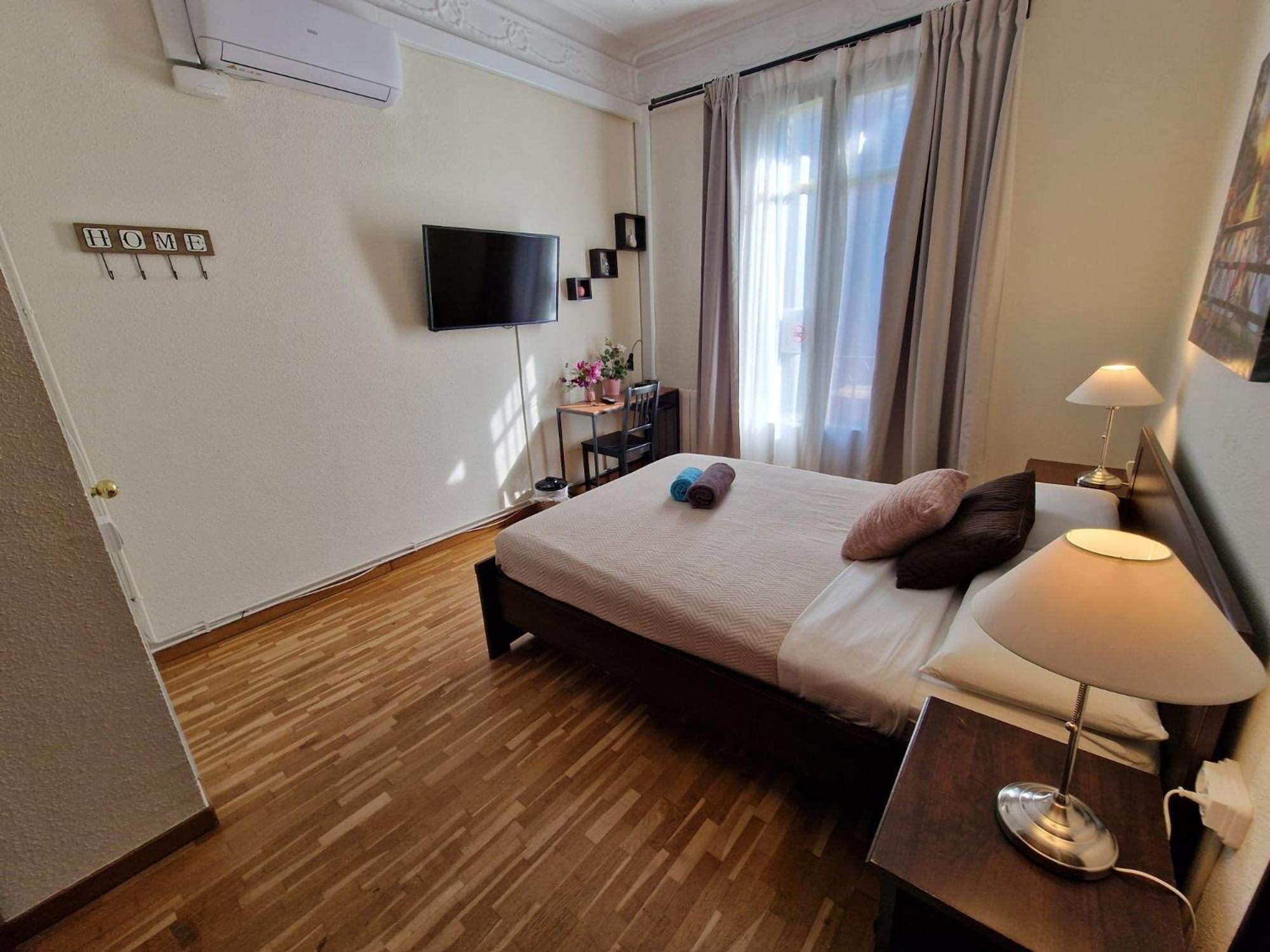 Bed & Breakfast Aribau