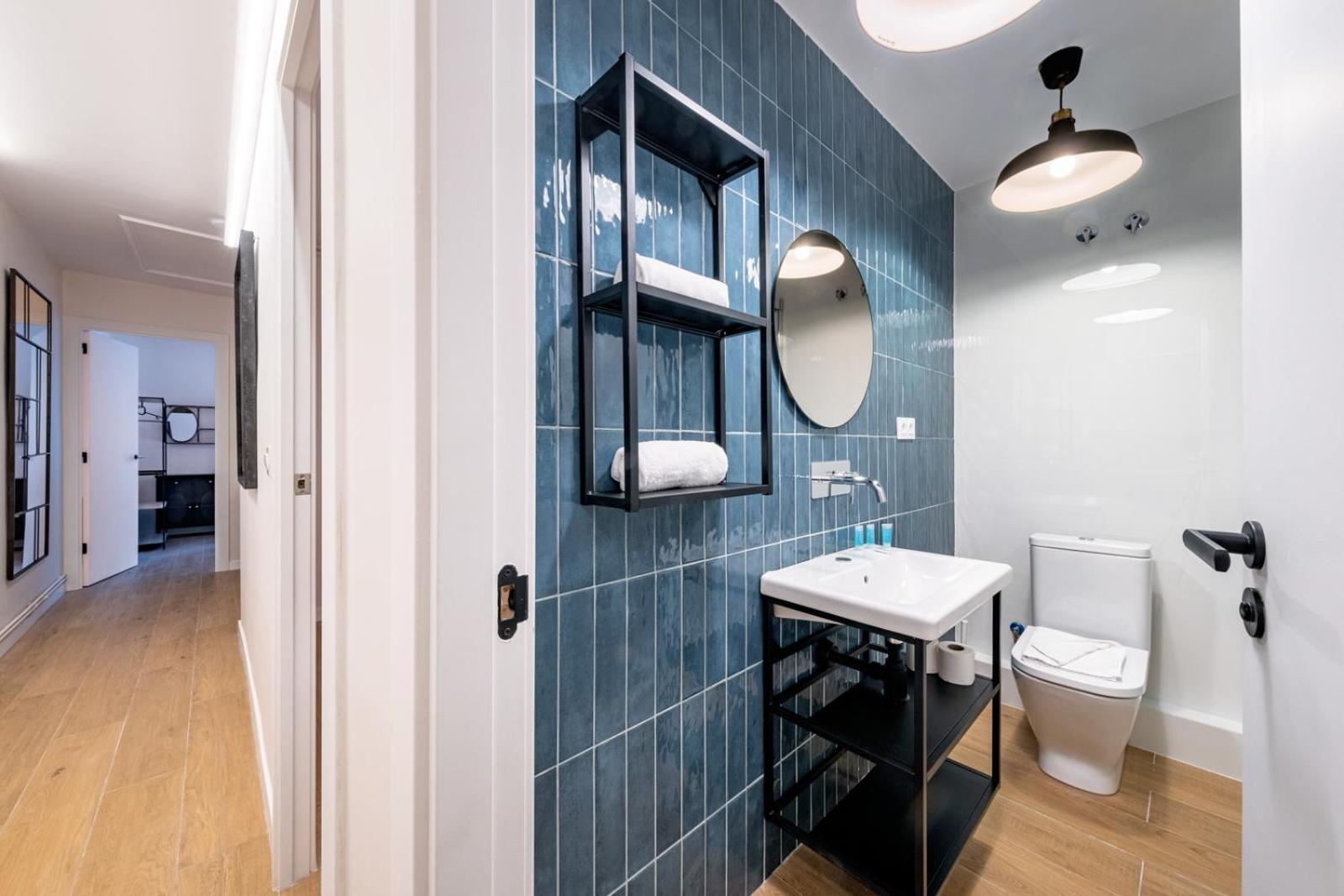 Bebarceloner Eixample - 4 Bedrooms Apartamento *