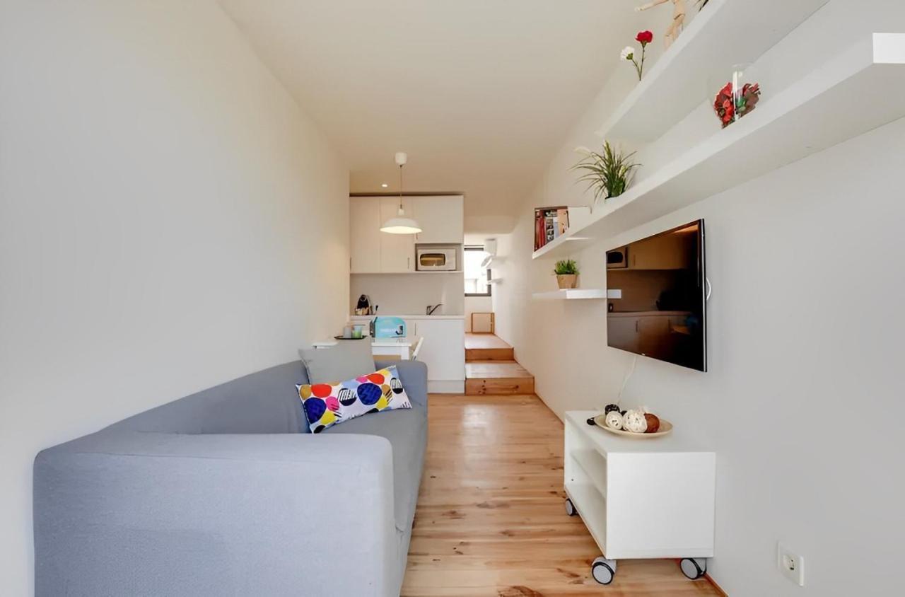 Urban Flats Park Guell Apartment Barcelona