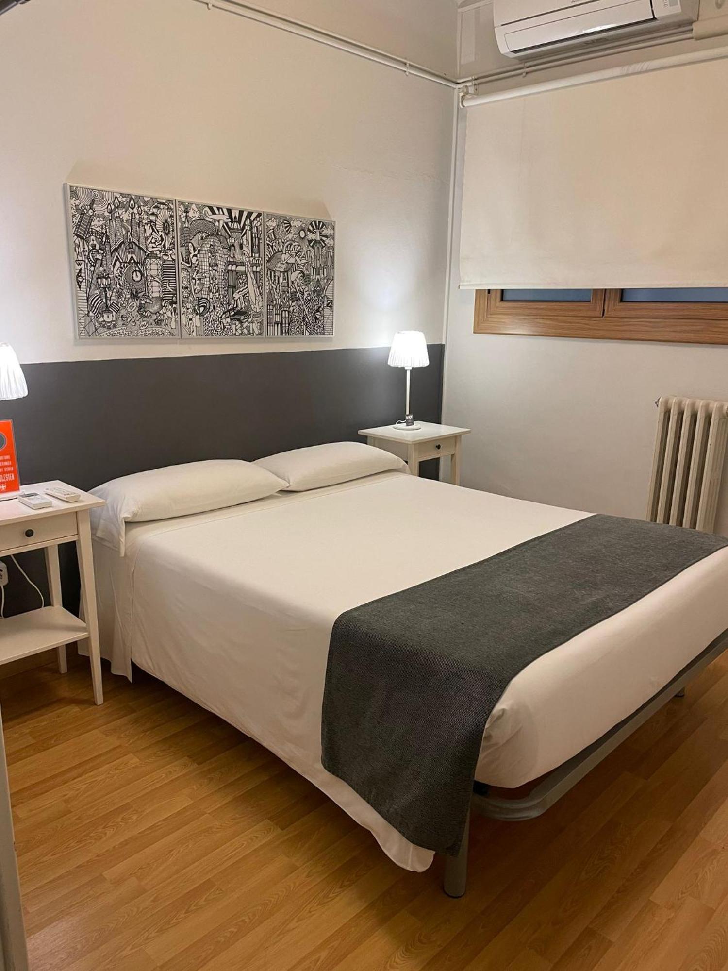 El Ninot Hostal Barcelona