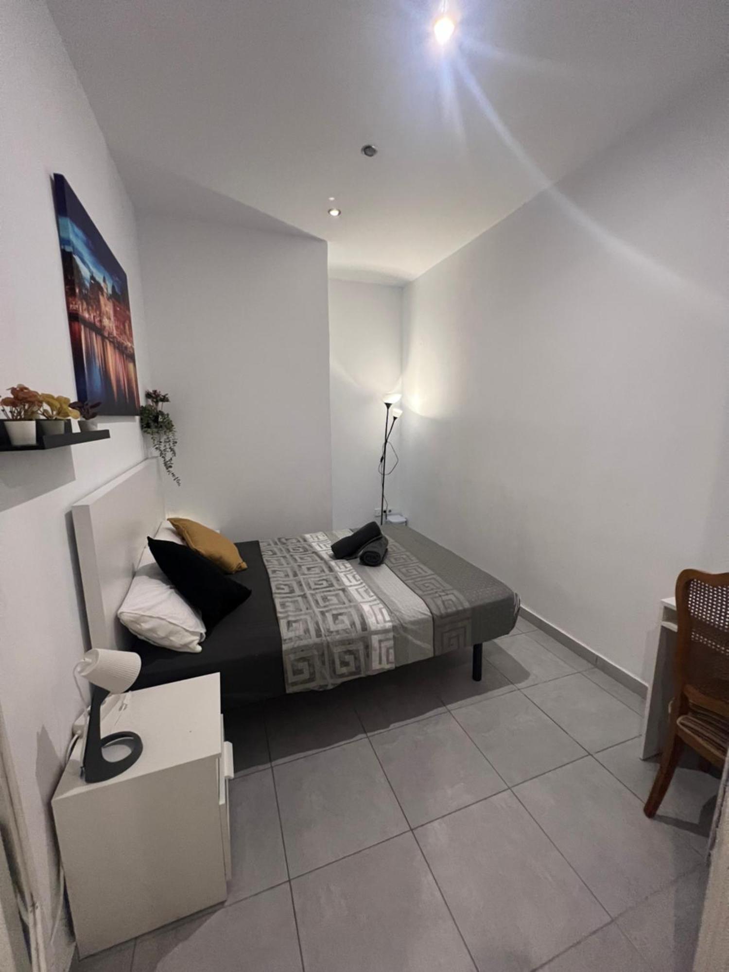 In Spacious In Center Apartamento *