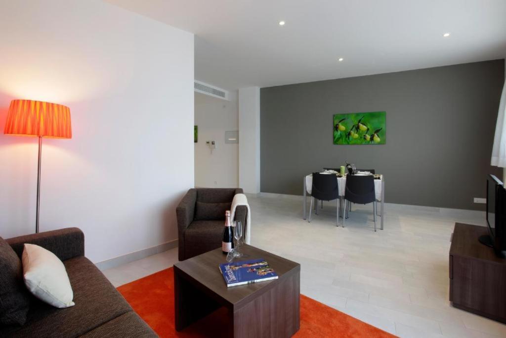 Fisa Rentals Les Corts