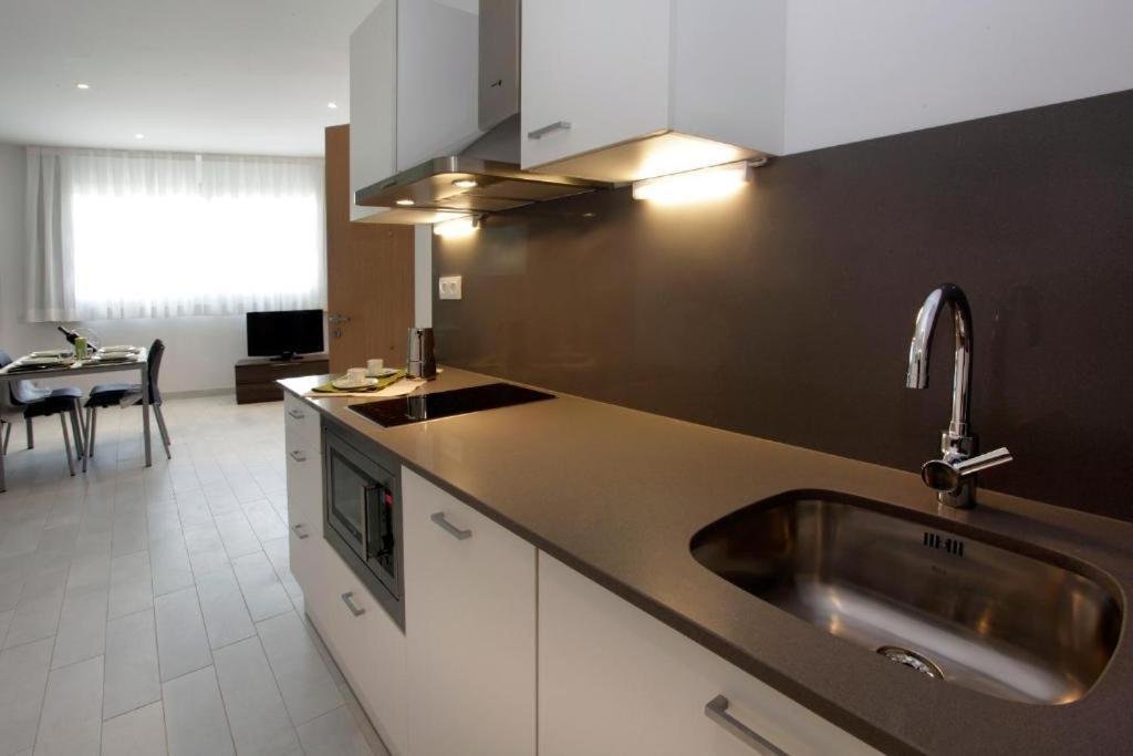Fisa Rentals Les Corts Apartment *