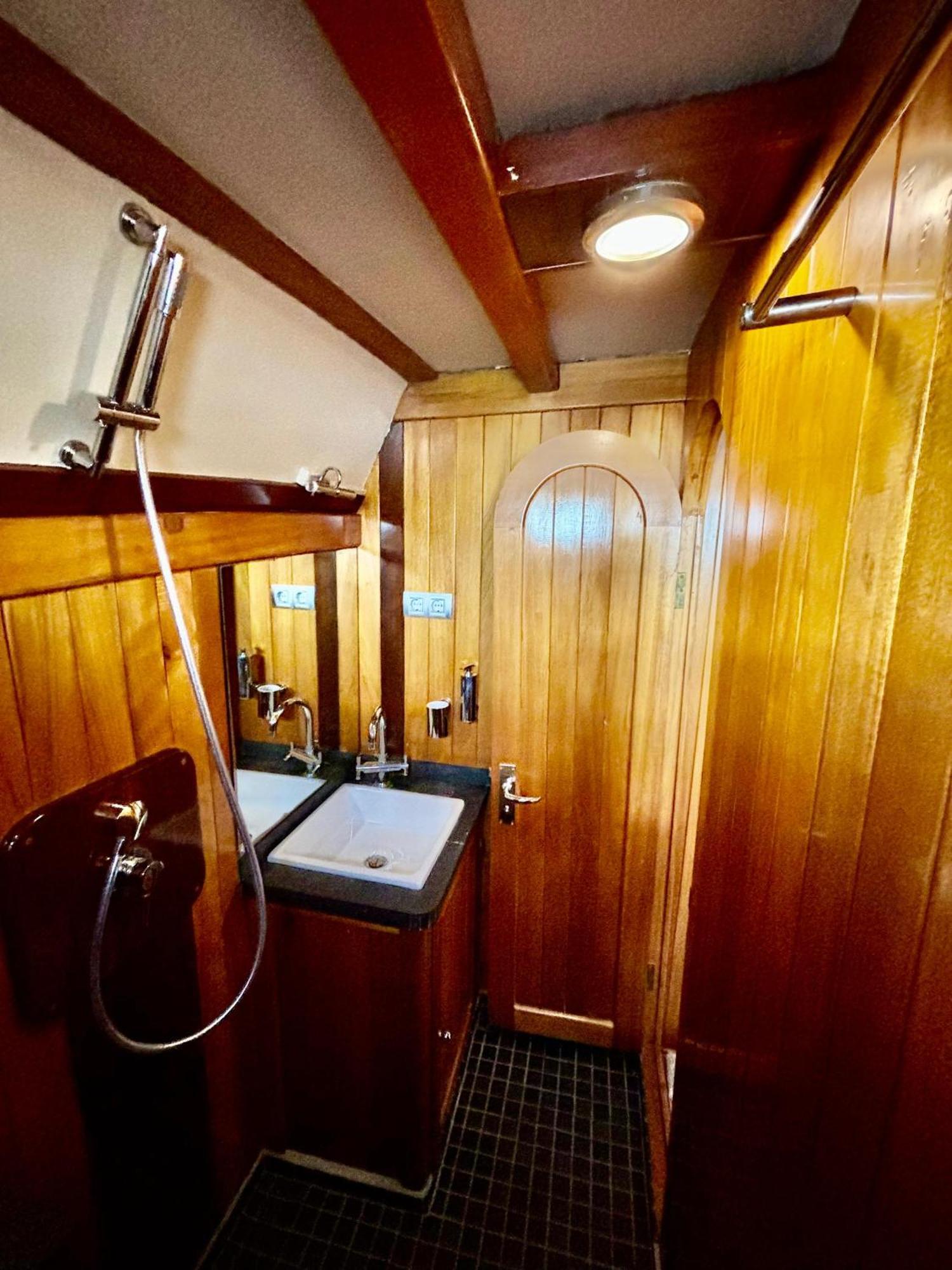 Wooden Boat- La Goletta Botel