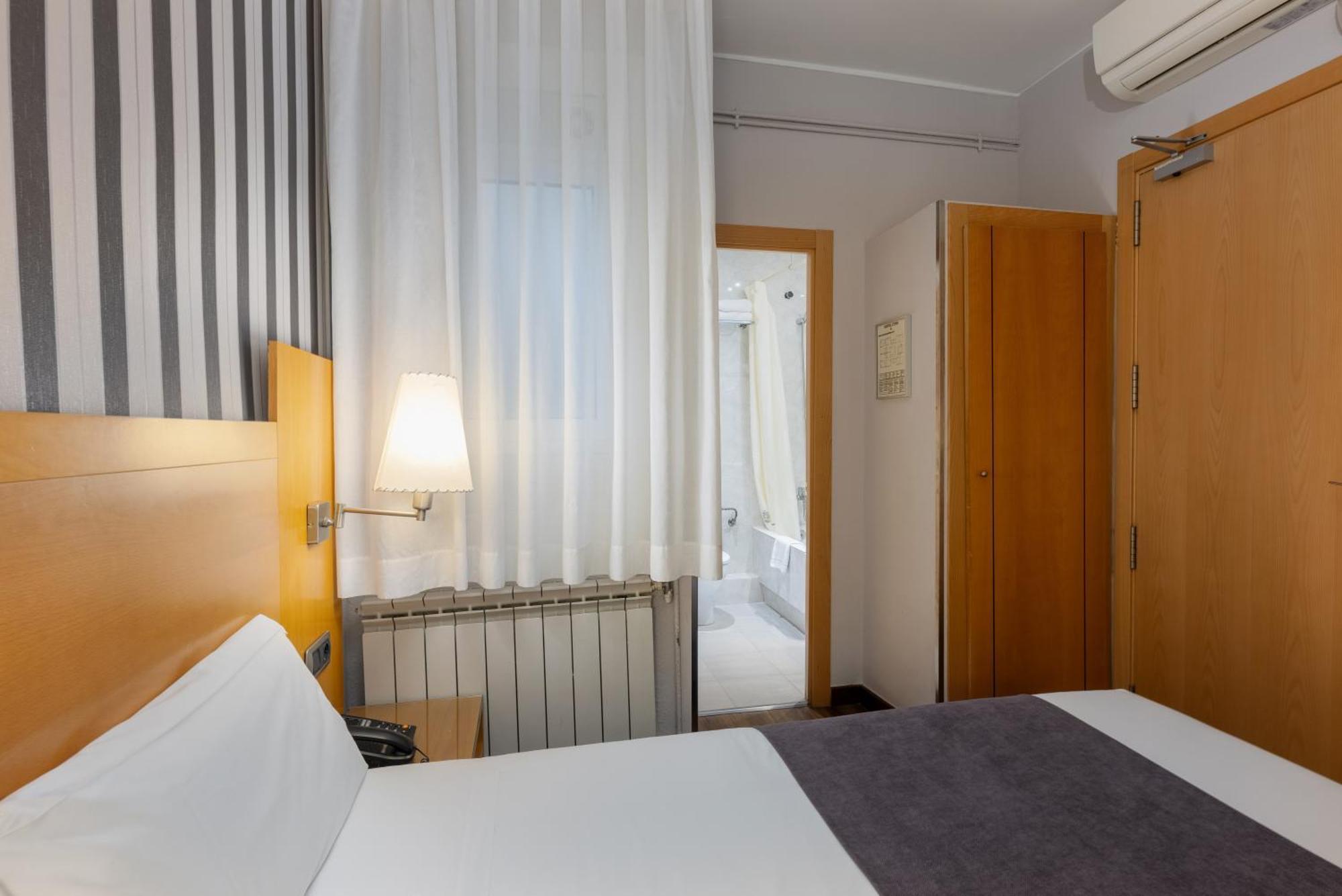Lyon Hotel